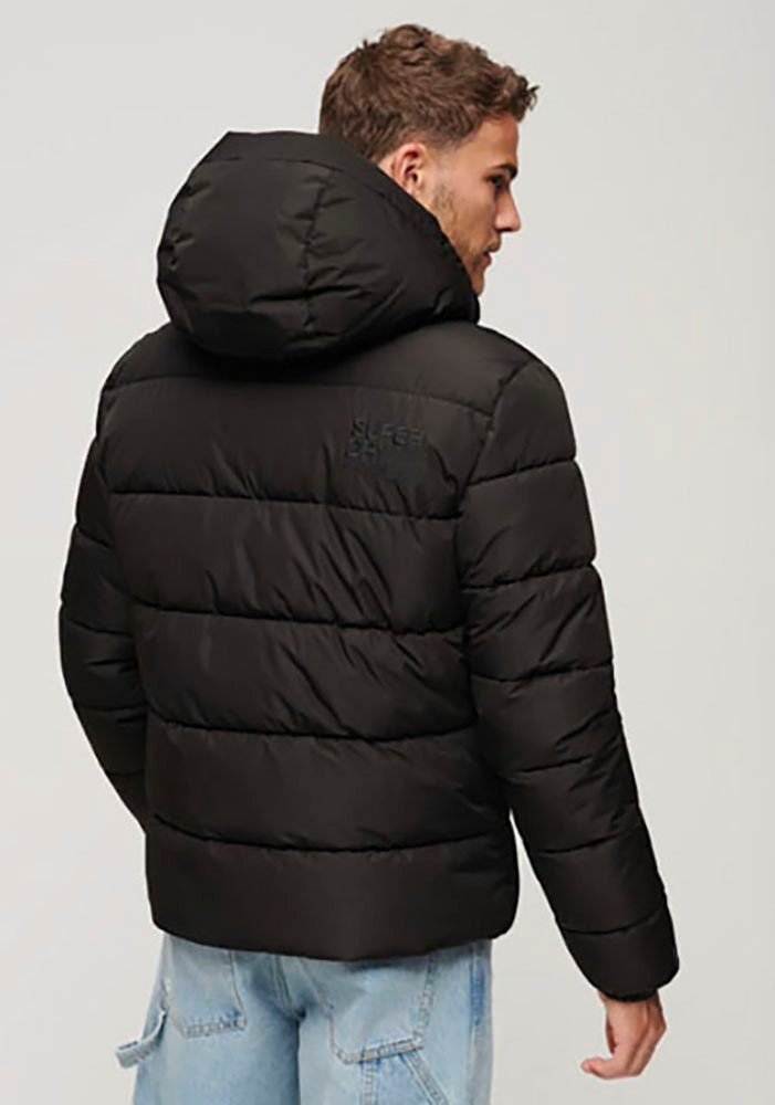 Superdry Gewatteerde jas HOODED SPORTS PUFFR JACKET met contrastkleurig borduursel