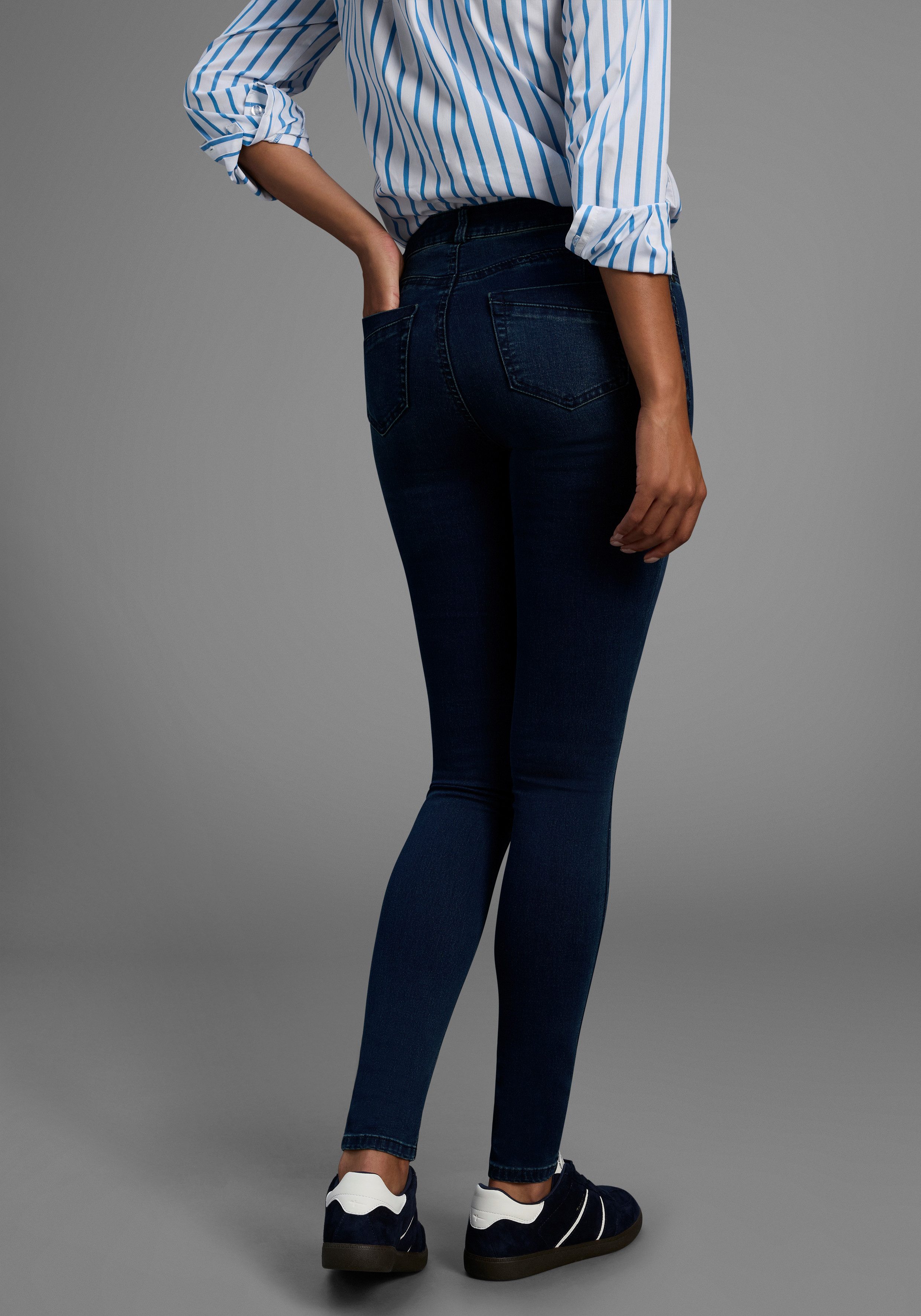Arizona Skinny fit jeans Ultra Stretch skinny-fit, geaccentueerde taille, shaping-effect, high waist