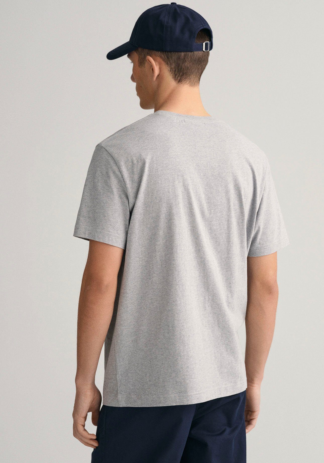 Gant T-shirt REG SHIELD SS T-SHIRT met logoborduursel op borsthoogte