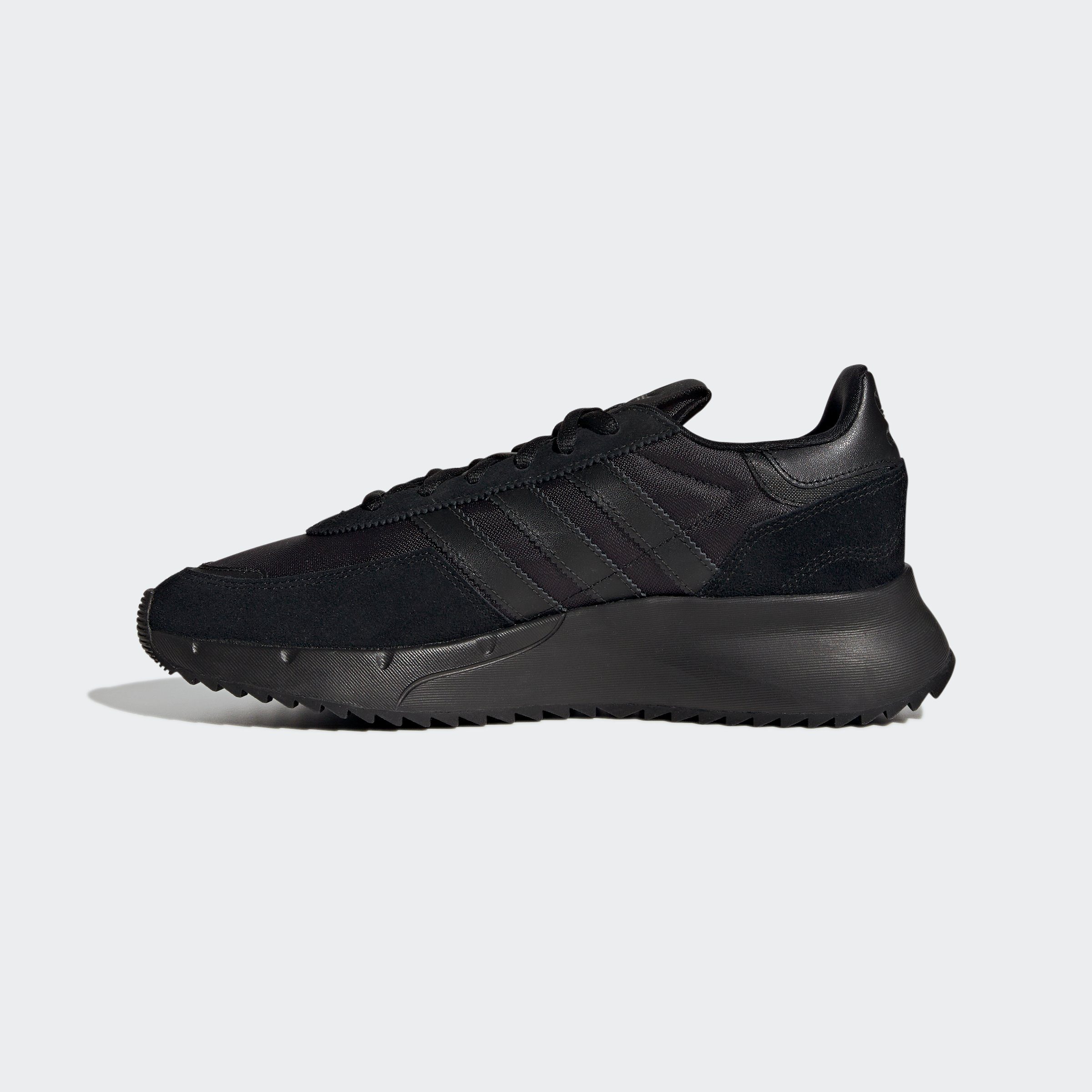 Adidas retro outlet sneakers