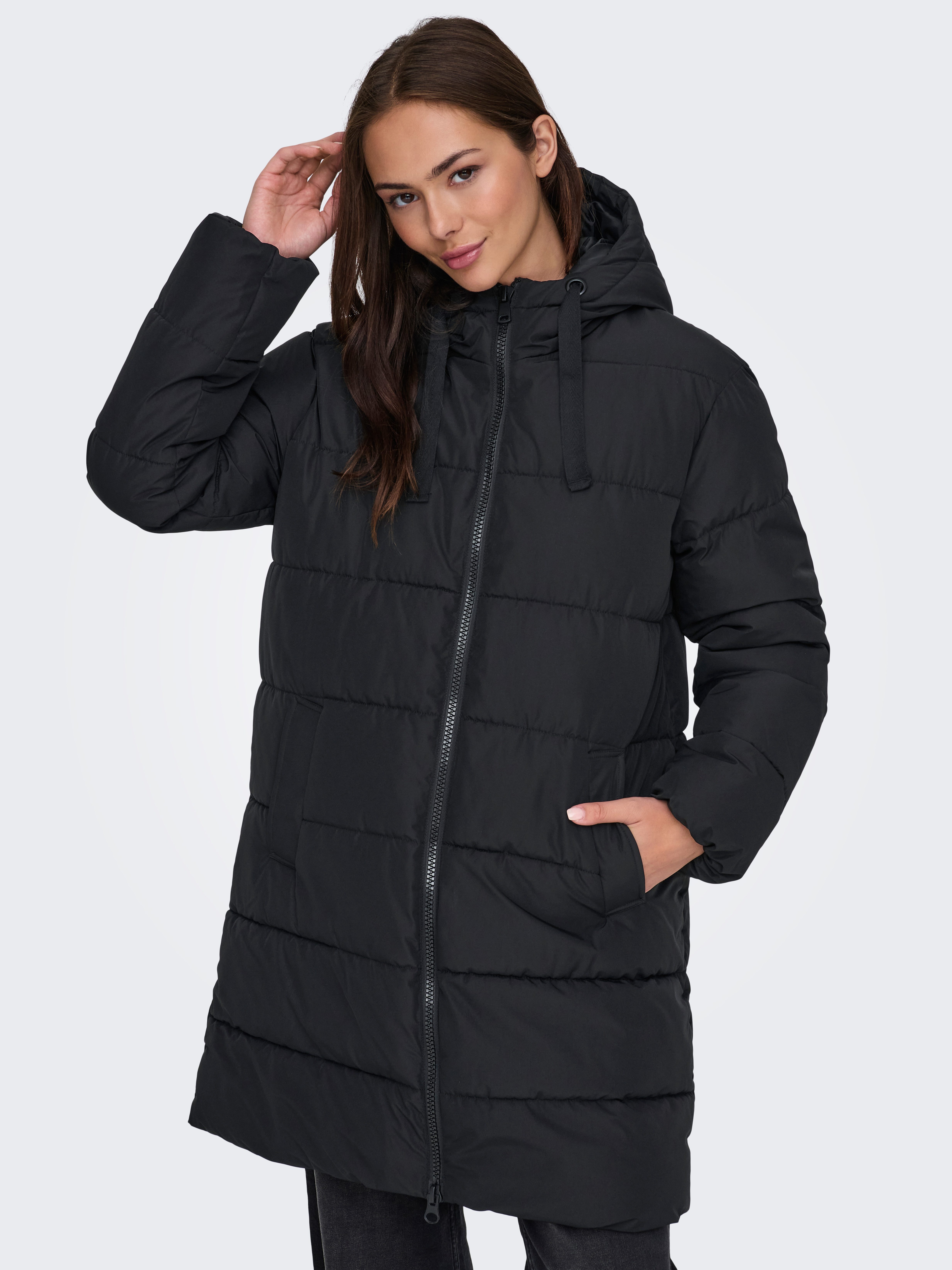 Only Gewatteerde jas ONLCLAIR PUFFER HOOD COAT OTW CC