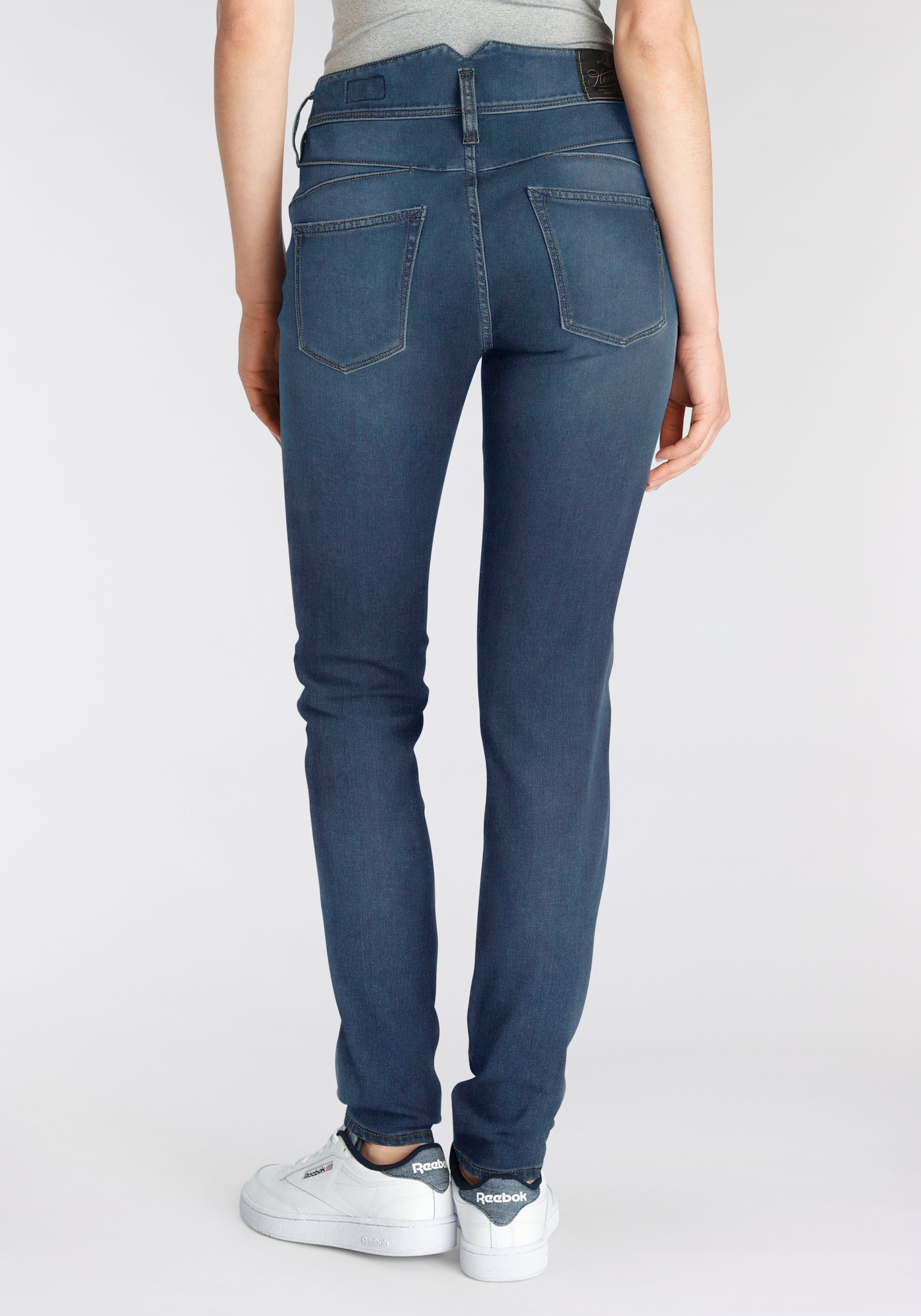 Herrlicher Slim fit jeans PEARL SLIM REUSED Aanhoudende topkwaliteit bevat gerecycled materiaal