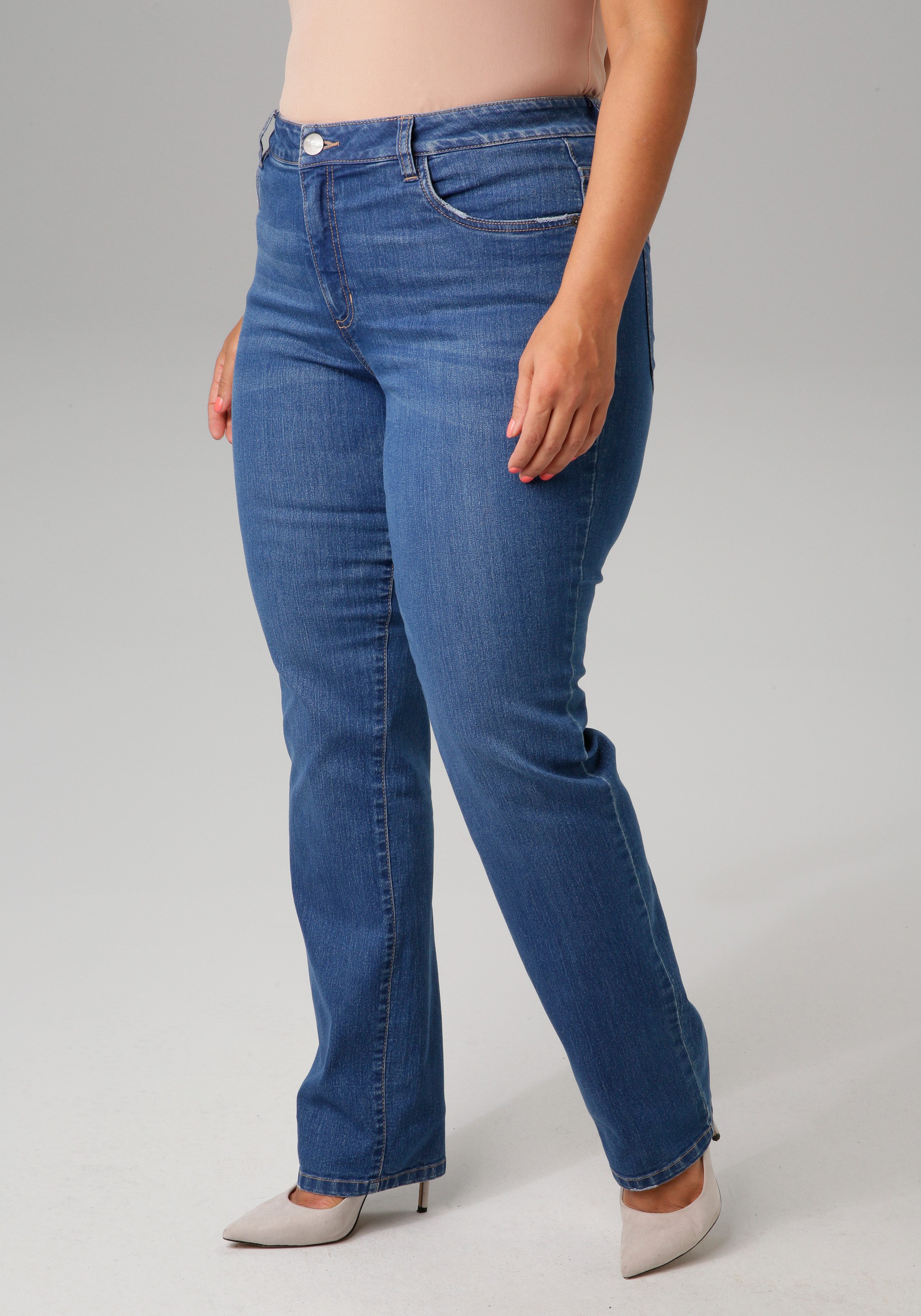 Aniston PLUS Straight jeans met licht used effect - nieuwe collectie