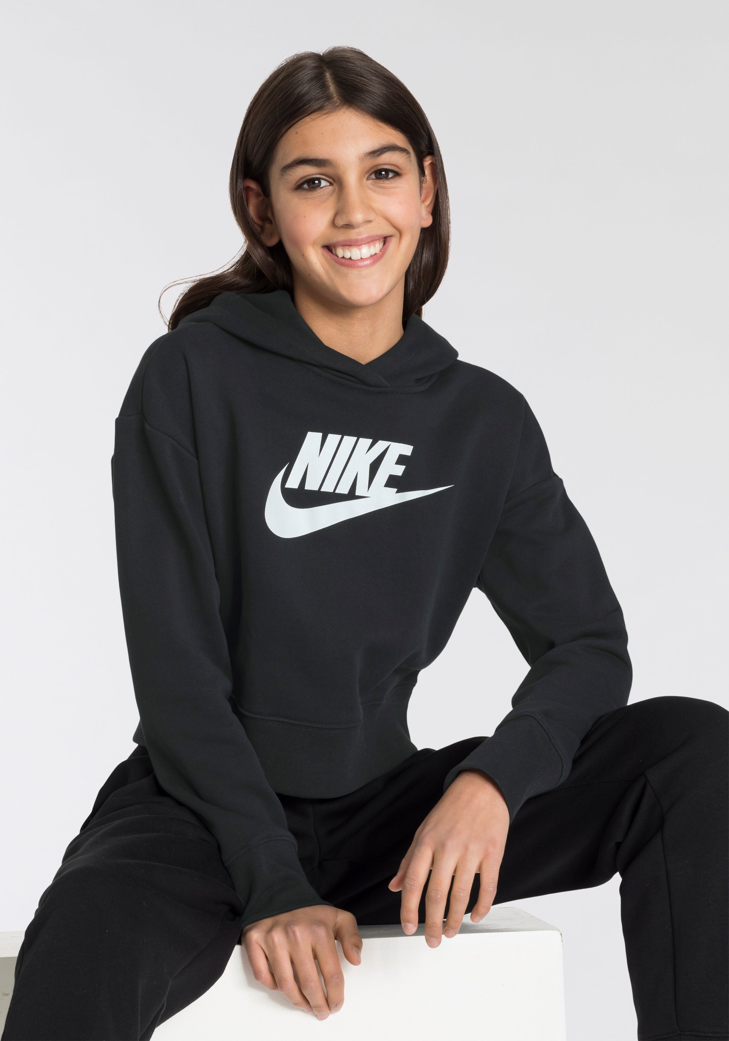 Nike Sportswear Hoodie Club Big Kids' (Girls') French Terry Cropped Hoodie