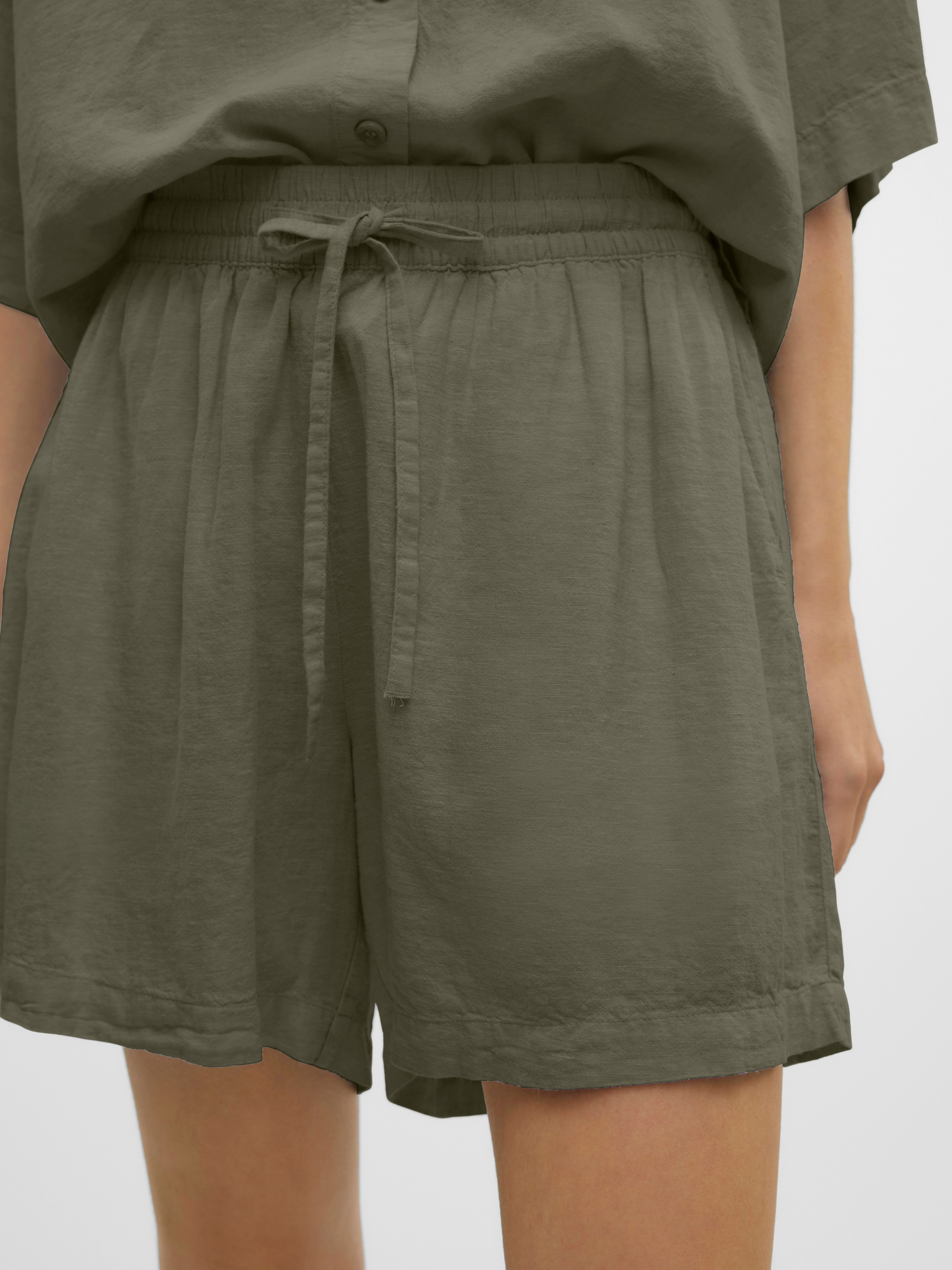 Vero Moda Short VMLINN LINEN SHORTS WVN NOOS