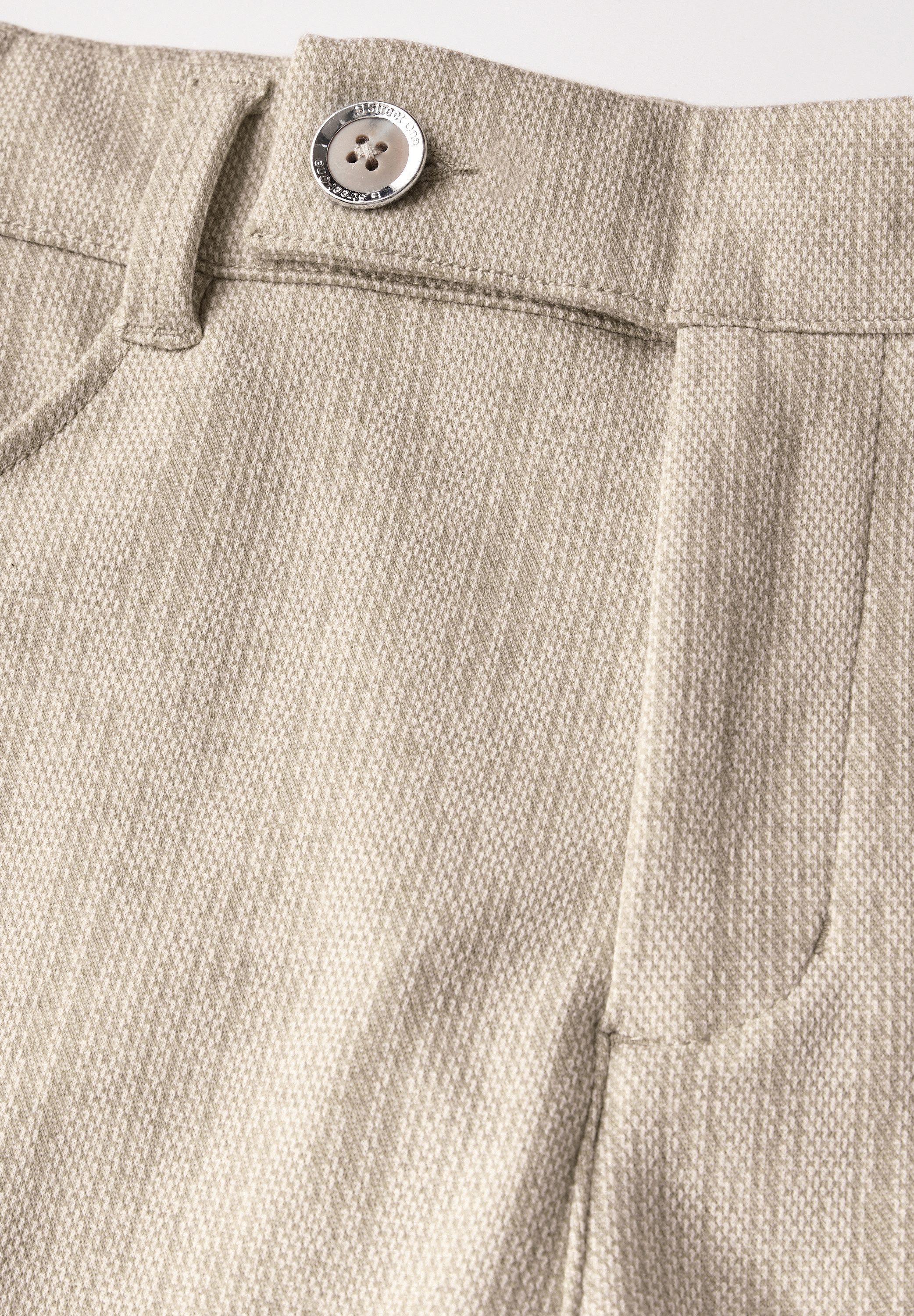 STREET ONE Chino met knoopdetail