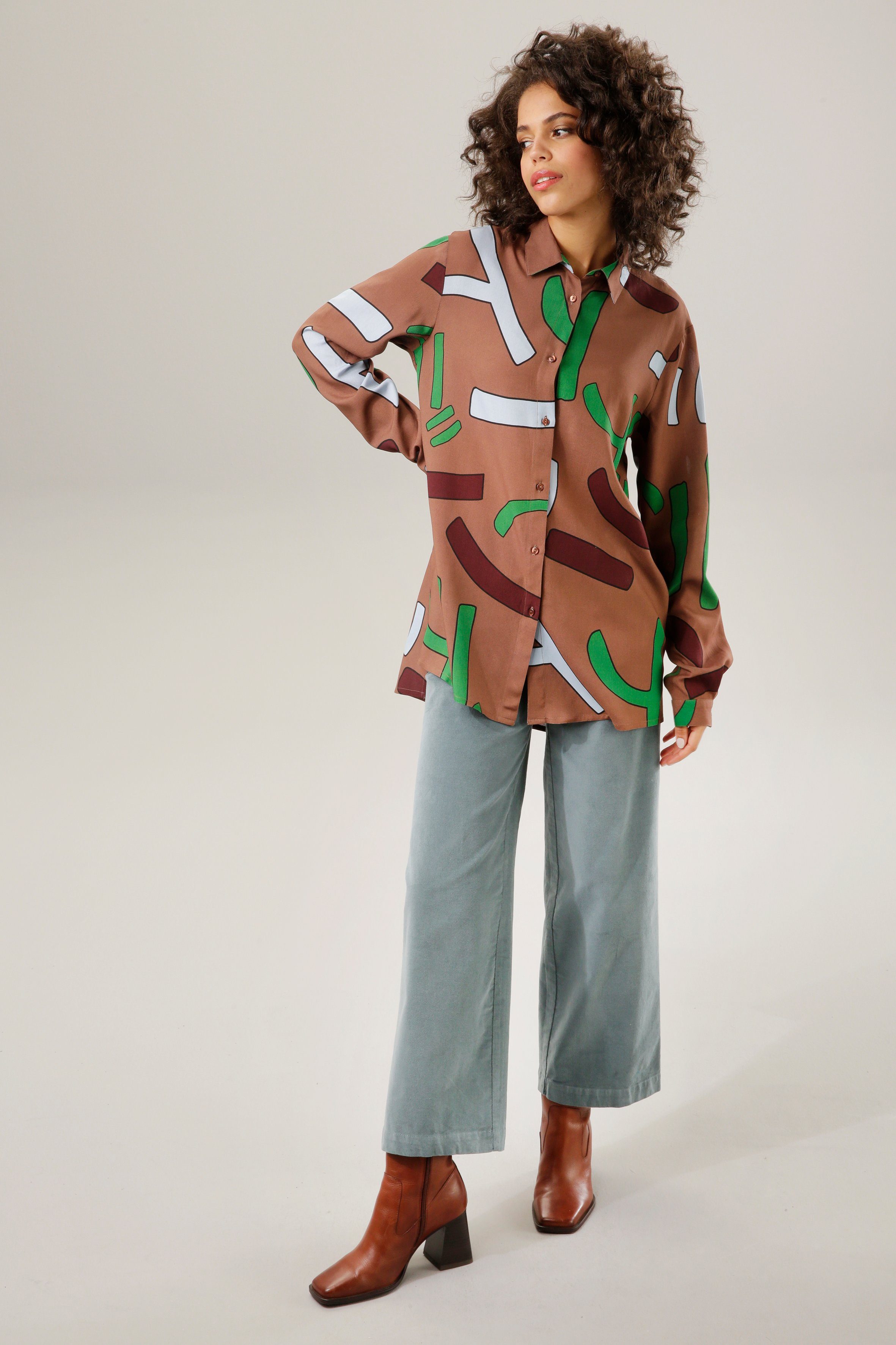 Aniston CASUAL Cordbroek in trendy high-waist-vorm