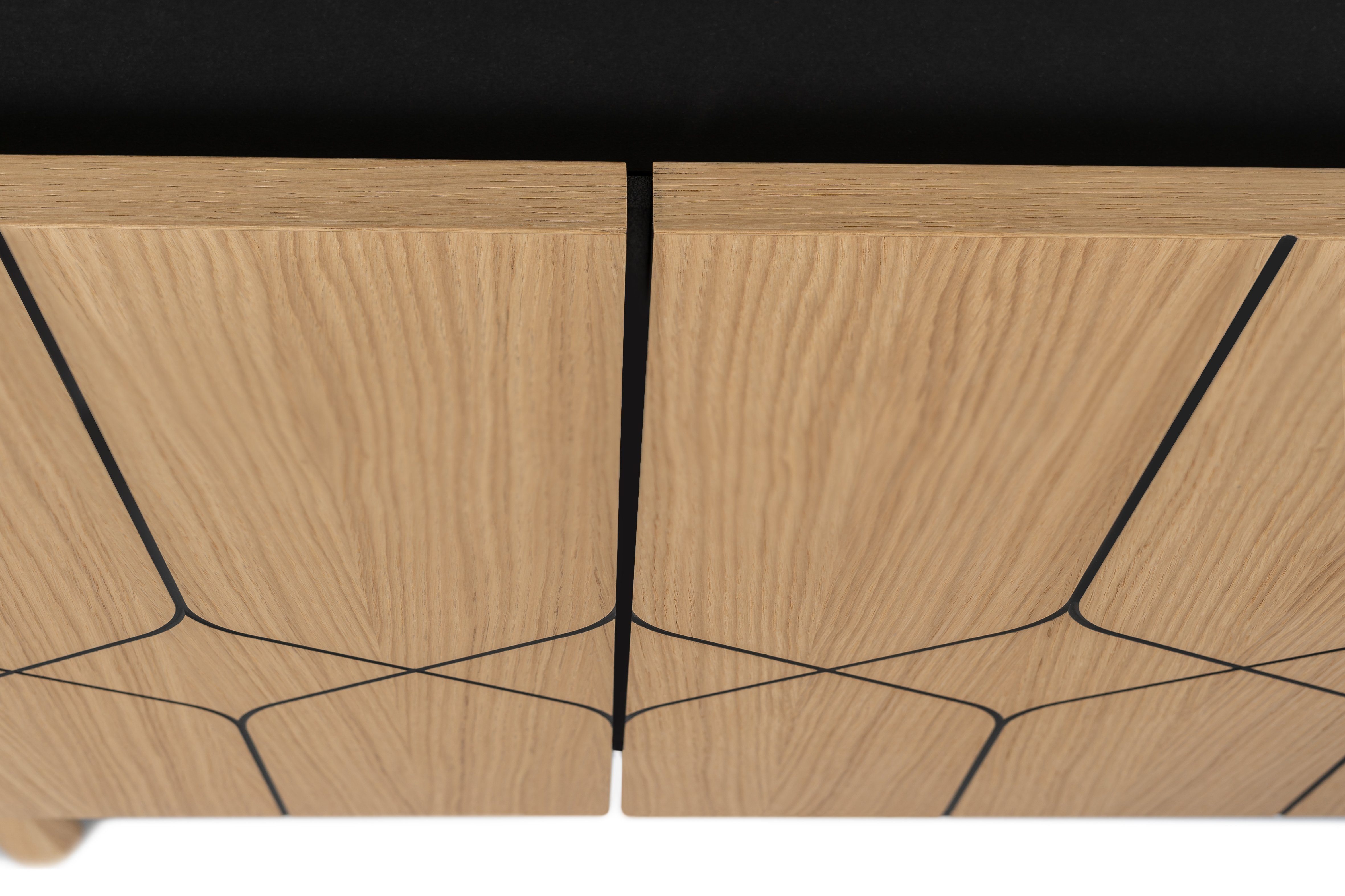 Woodman Kast Houtfineer van eiken, Scandinavisch design
