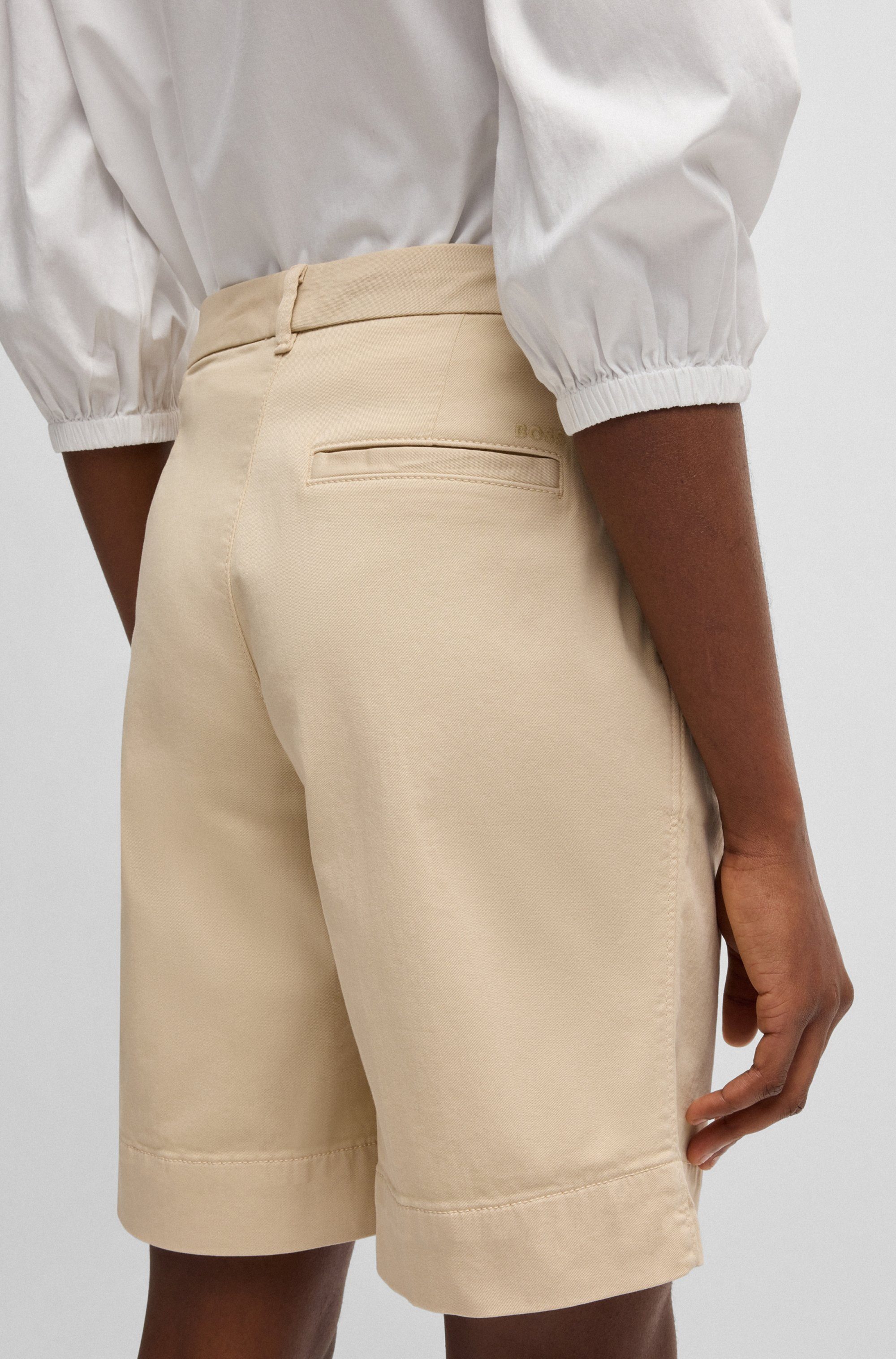 Boss Orange Chino-short Taggie Premium Damesmode