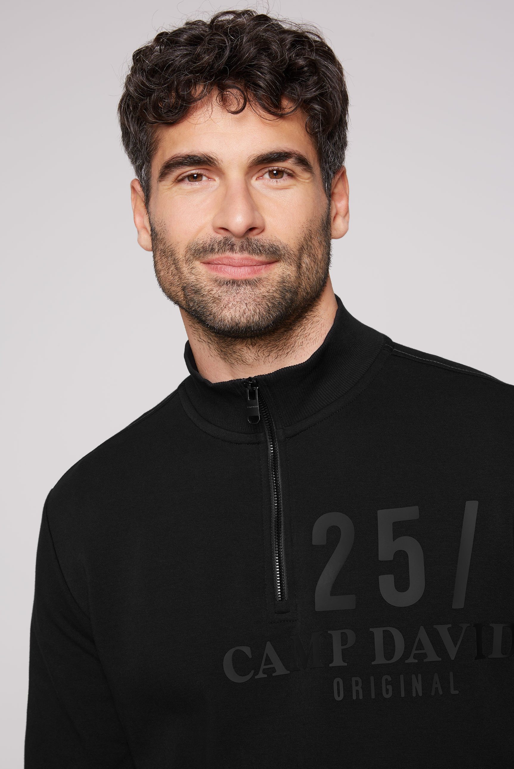 CAMP DAVID Sweatshirt met merkopschrift op borsthoogte