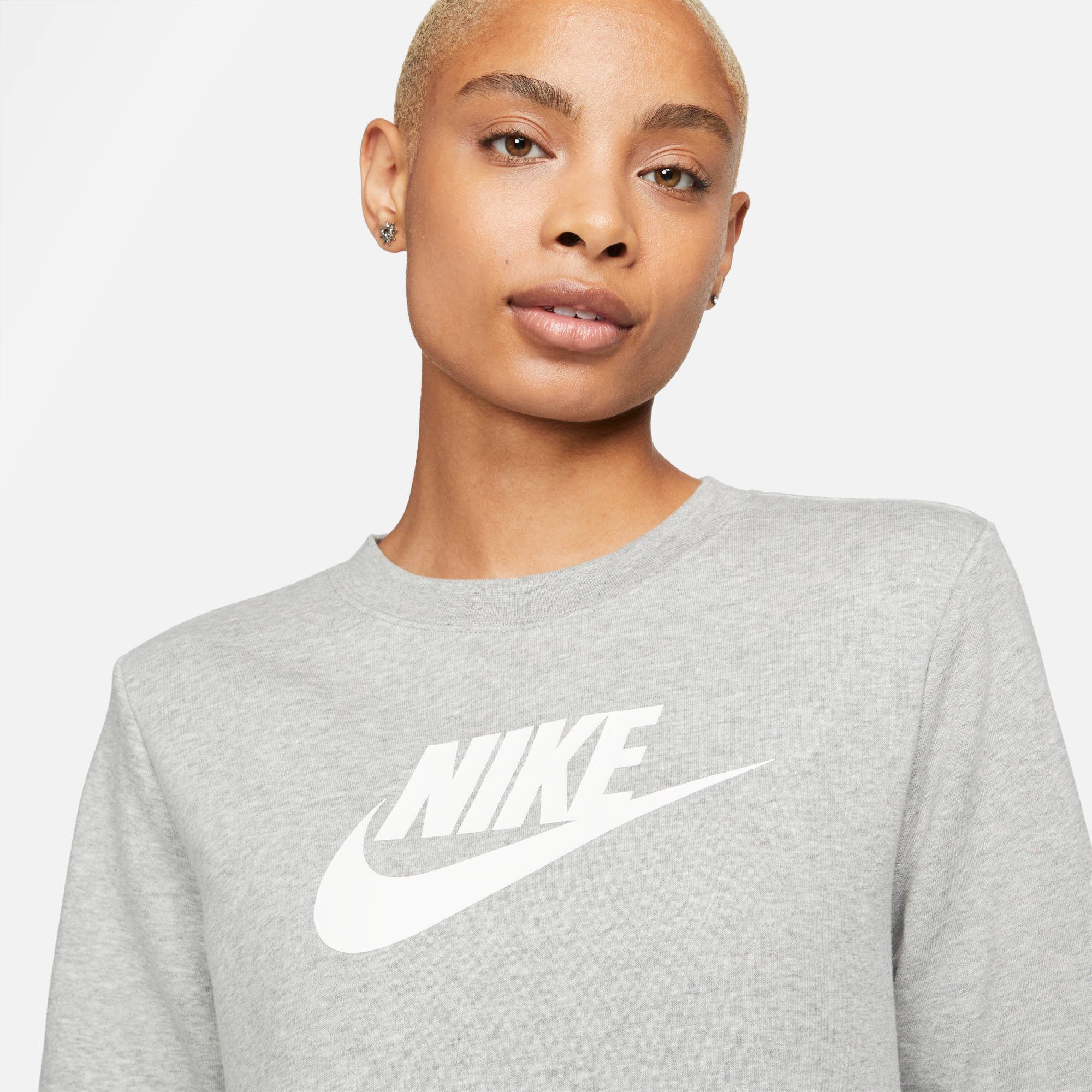 Nike Sportswear Sweatshirt Club Fleece Women's Logo Crew-Neck Sweatshirt