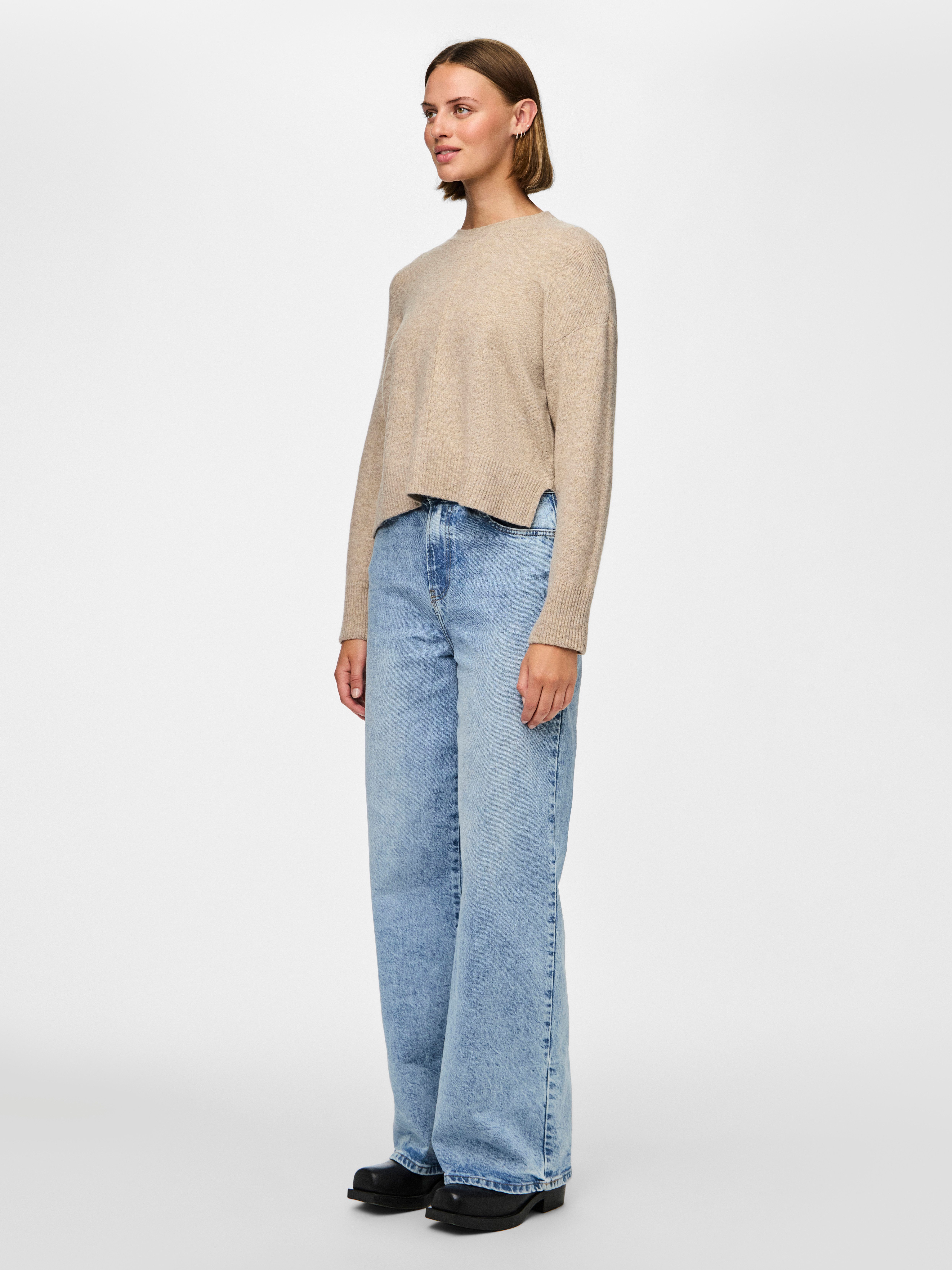 pieces Gebreide trui PCMALOU LS O-NECK CUTLINE KNIT NOOS BC