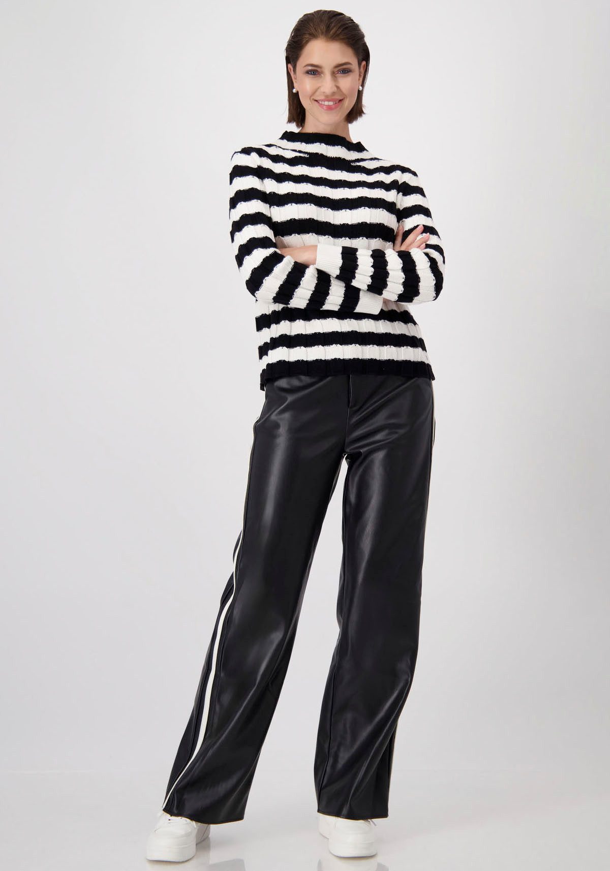 Monari Trui met ronde hals Pullover Zopf Ringel