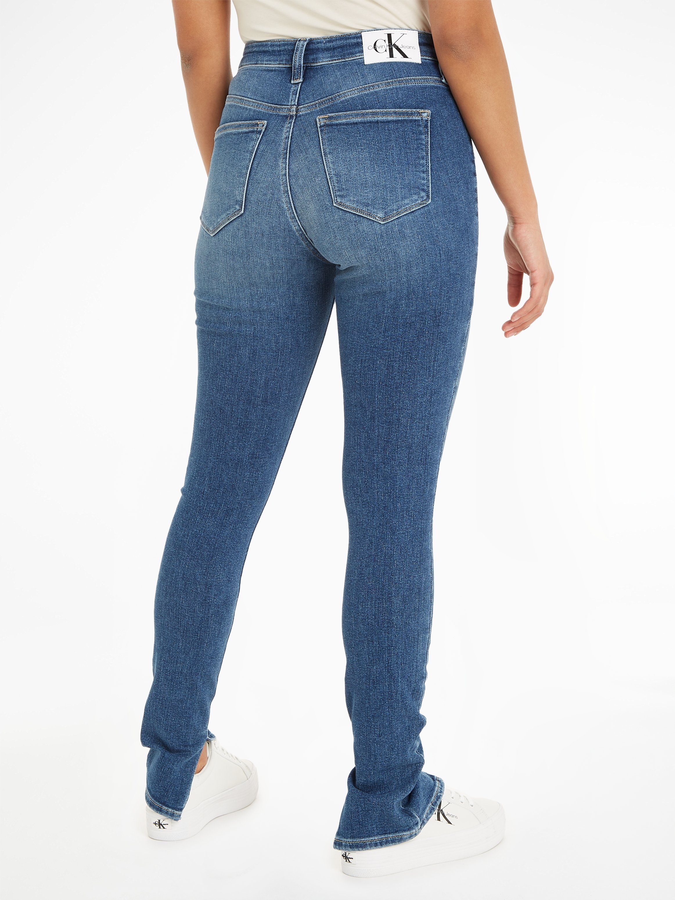 Calvin Klein Skinny fit jeans HIGH RISE SUPER SKINNY ANKLE met calvin klein jeans leren badge op de achterkant van de tailleband