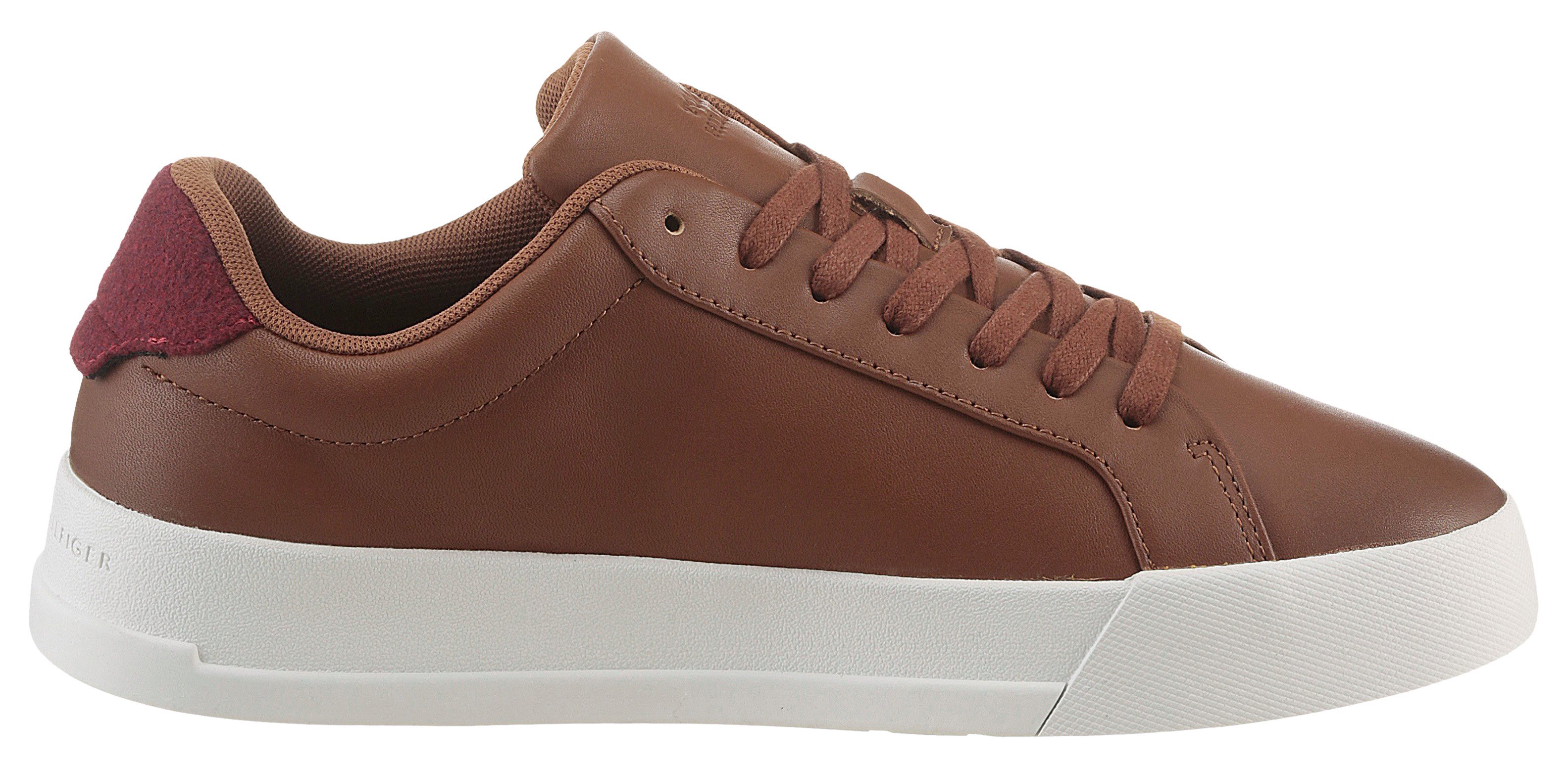 Tommy Hilfiger Plateausneakers TH COURT SEASONAL WINTER 4A , vrijetijdsschoen, veterschoen, lage schoen met gevoerde schacht