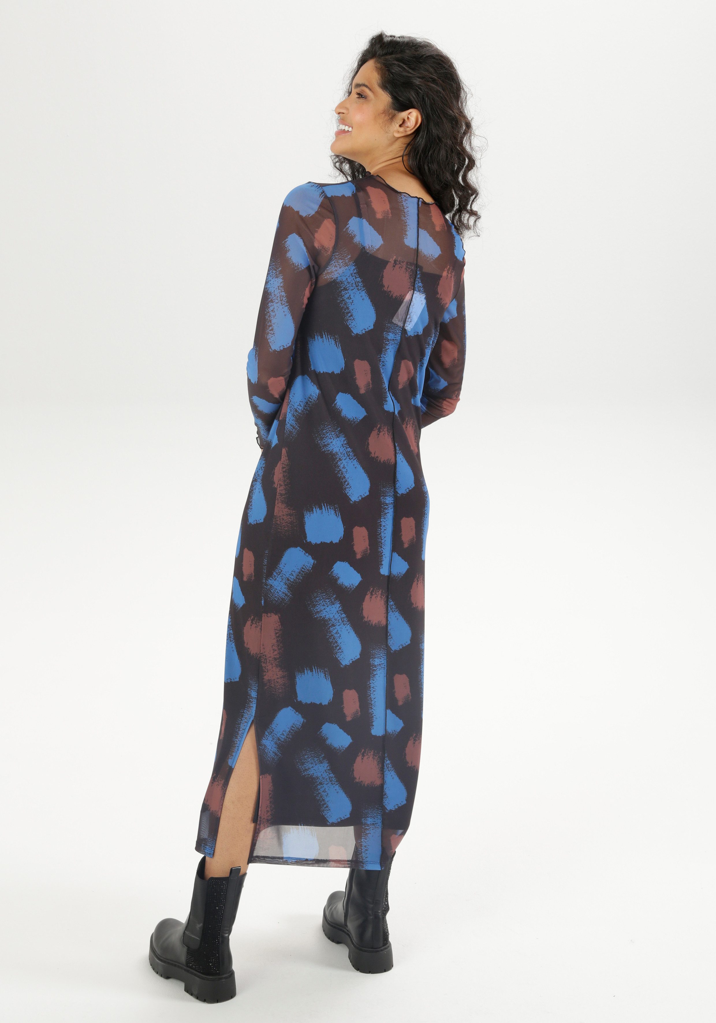 Aniston CASUAL Maxi-jurk met kleurharmonische, grafische print (Met jersey onderjurk)