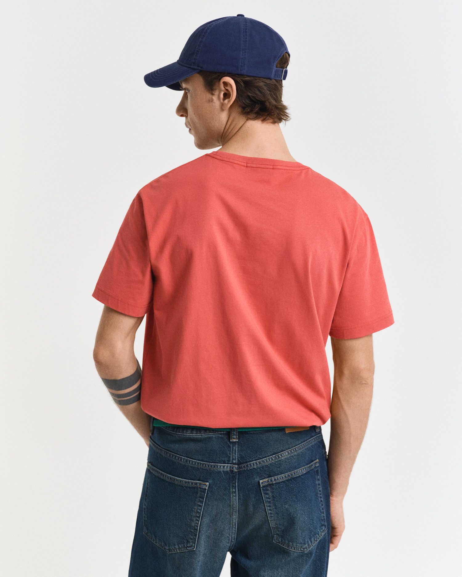 Gant T-shirt REG SHIELD SS T-SHIRT met logoborduursel op borsthoogte