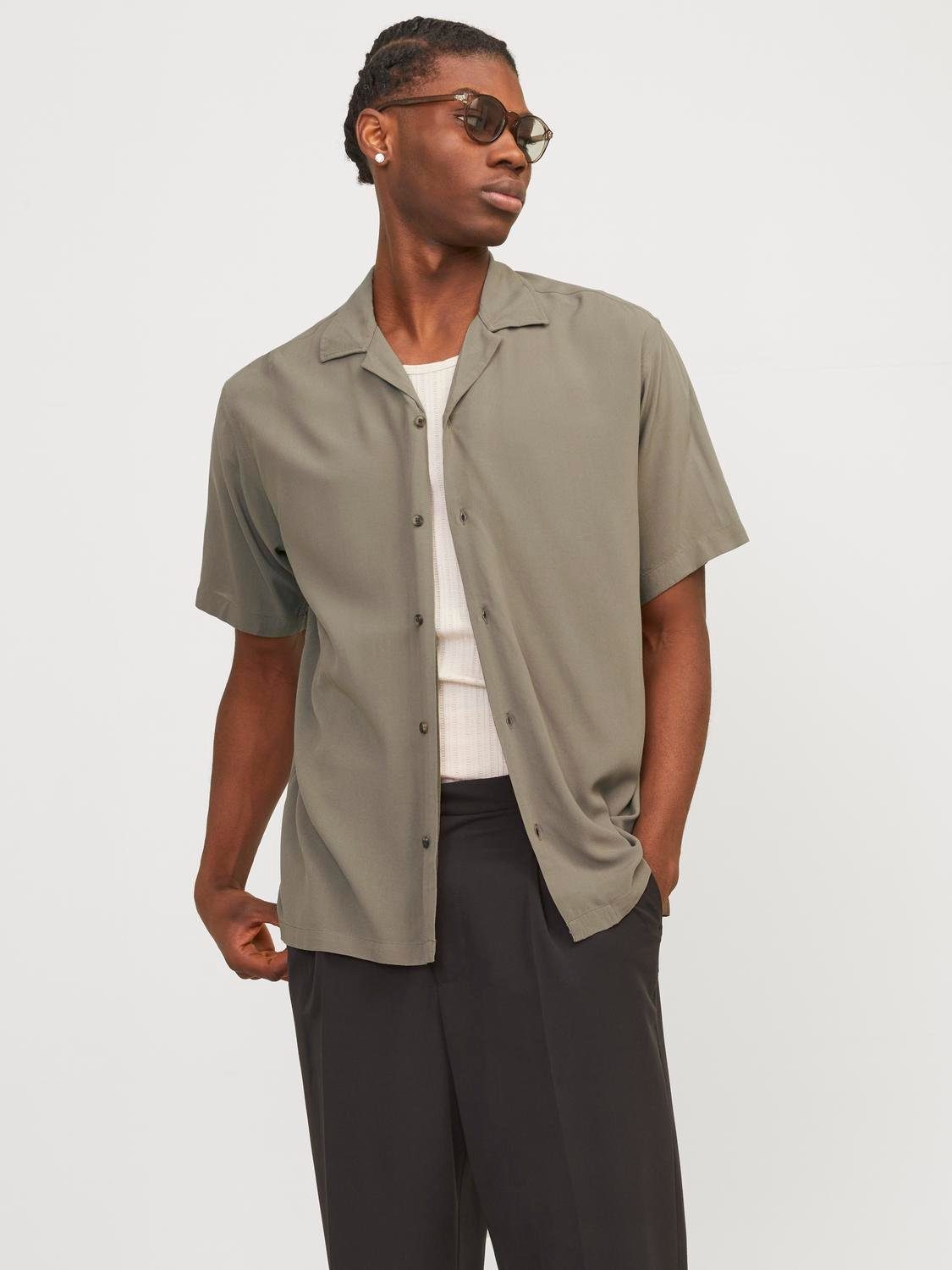 Jack & Jones Overhemd met korte mouwen JJEJEFF SOLID RESORT SHIRT SS SN