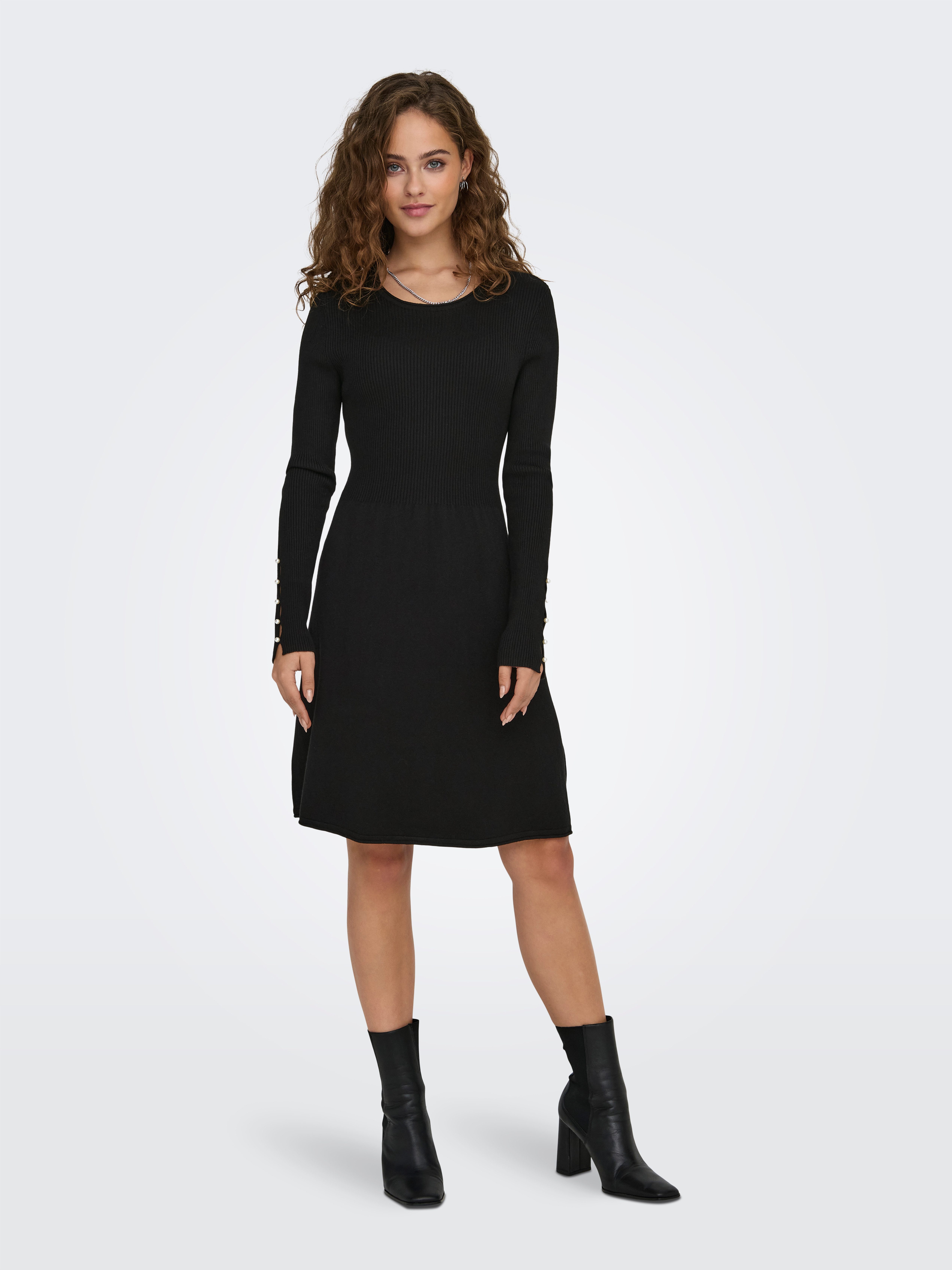 Only Midi-jurk ONLNATASCHA LS PEARL O-NECK DRESS CC KNT