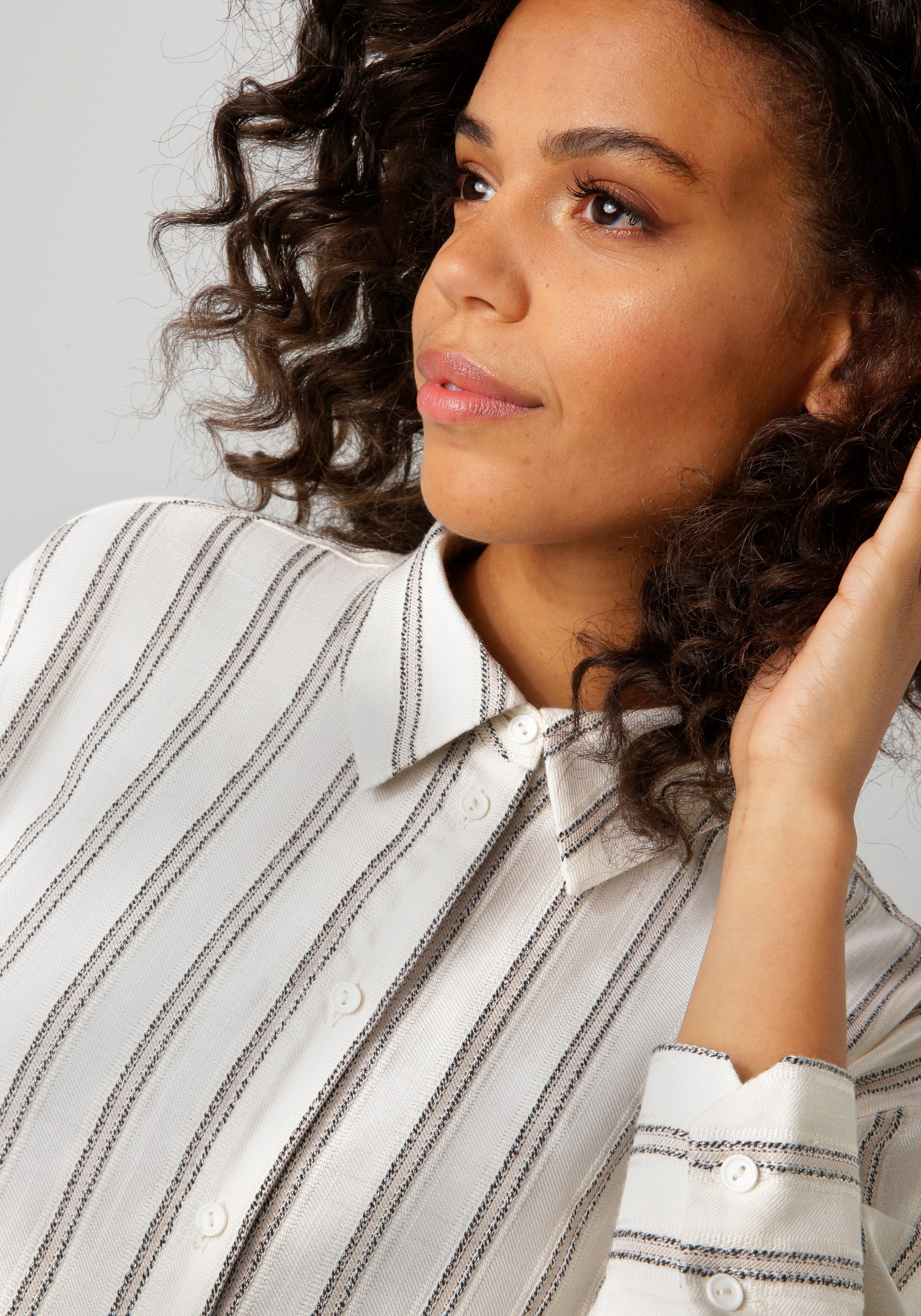 Aniston CASUAL Overhemdblouse met glinsterende draden versierde strepen - nieuwe collectie