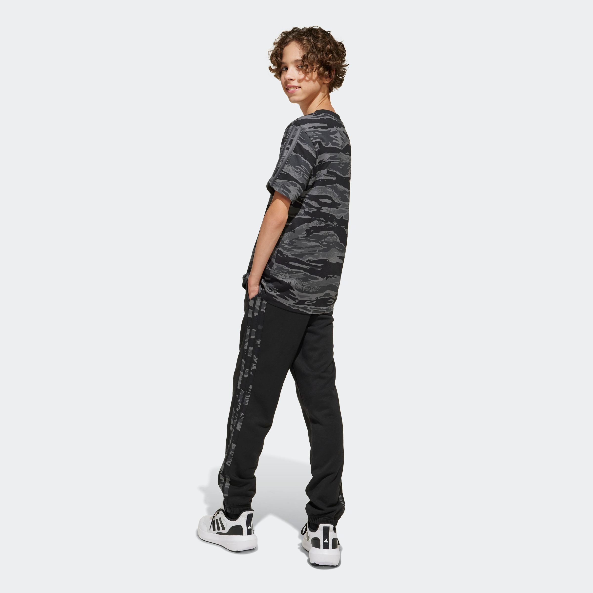 adidas Sportswear Sportbroek J CAMO FT PT (1-delig)