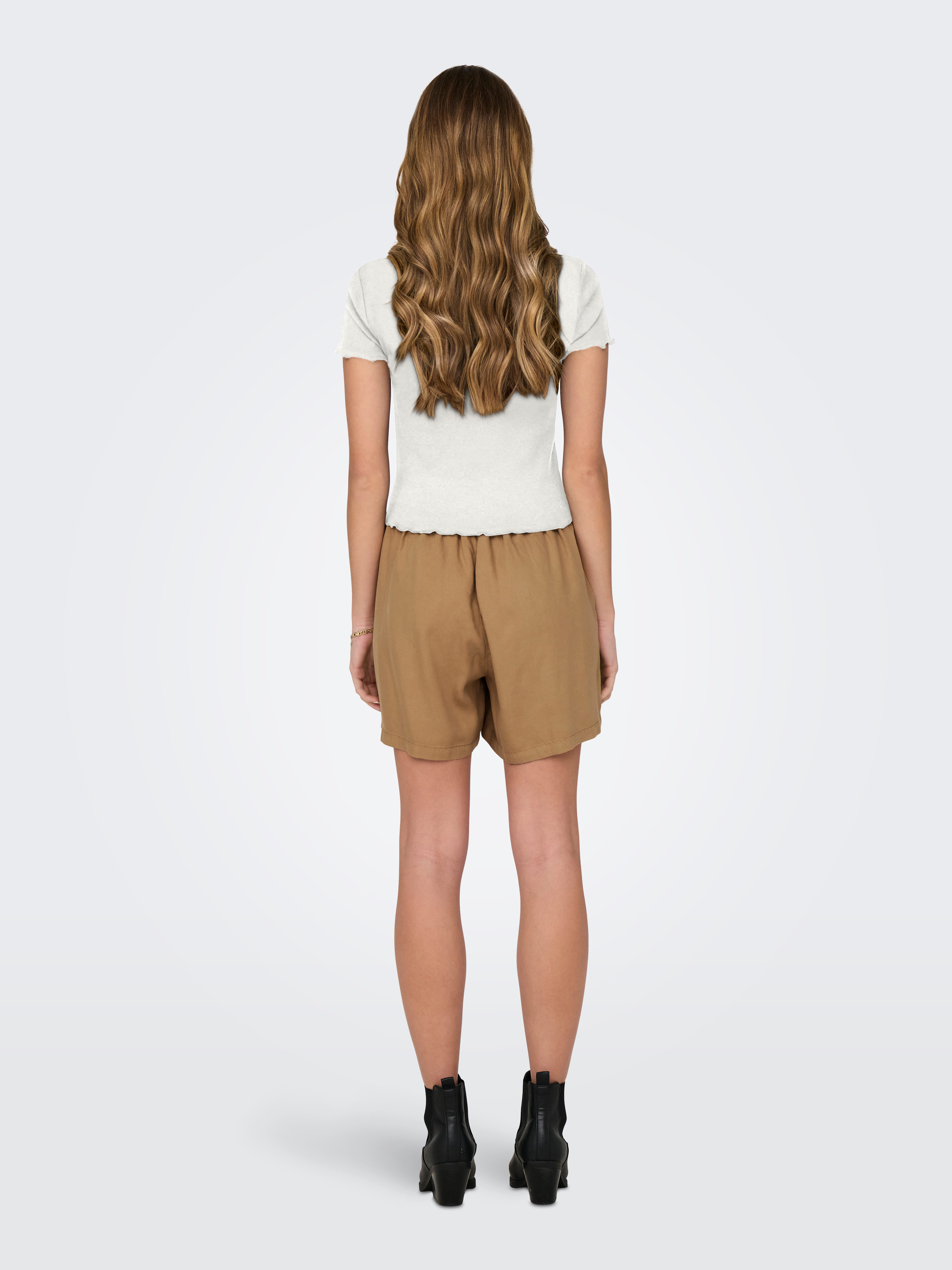 Only Shirt met korte mouwen ONLBETTY S/S V-NECK TOP CC JRS
