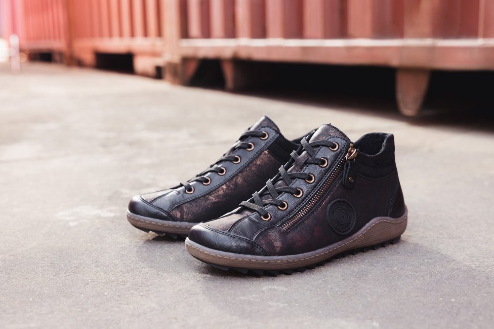 Remonte Veterschoenen flats, comfortschoenen, laarzen met zijrits