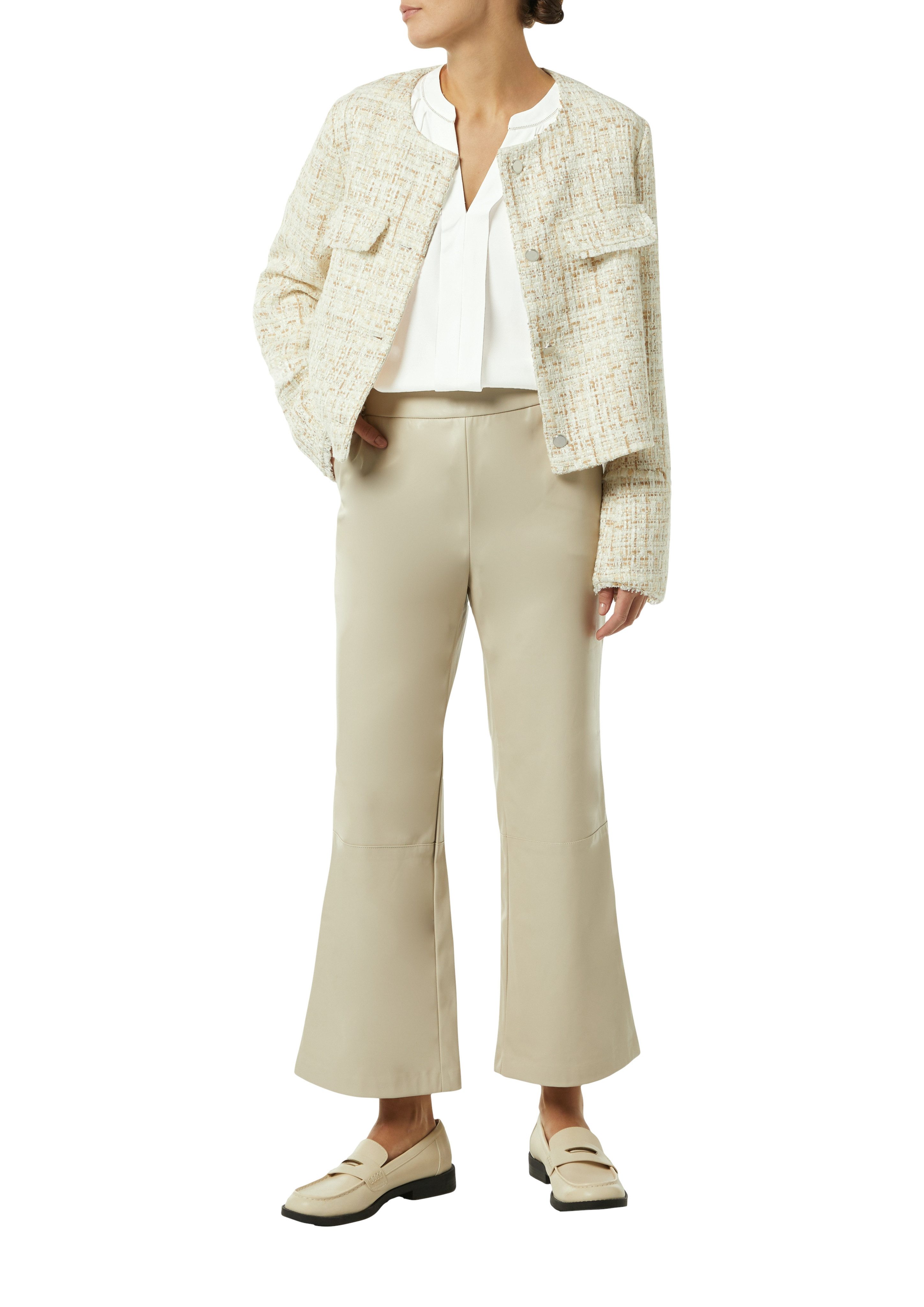 Comma Satijnen blouse met sierdetail aan de halslijn