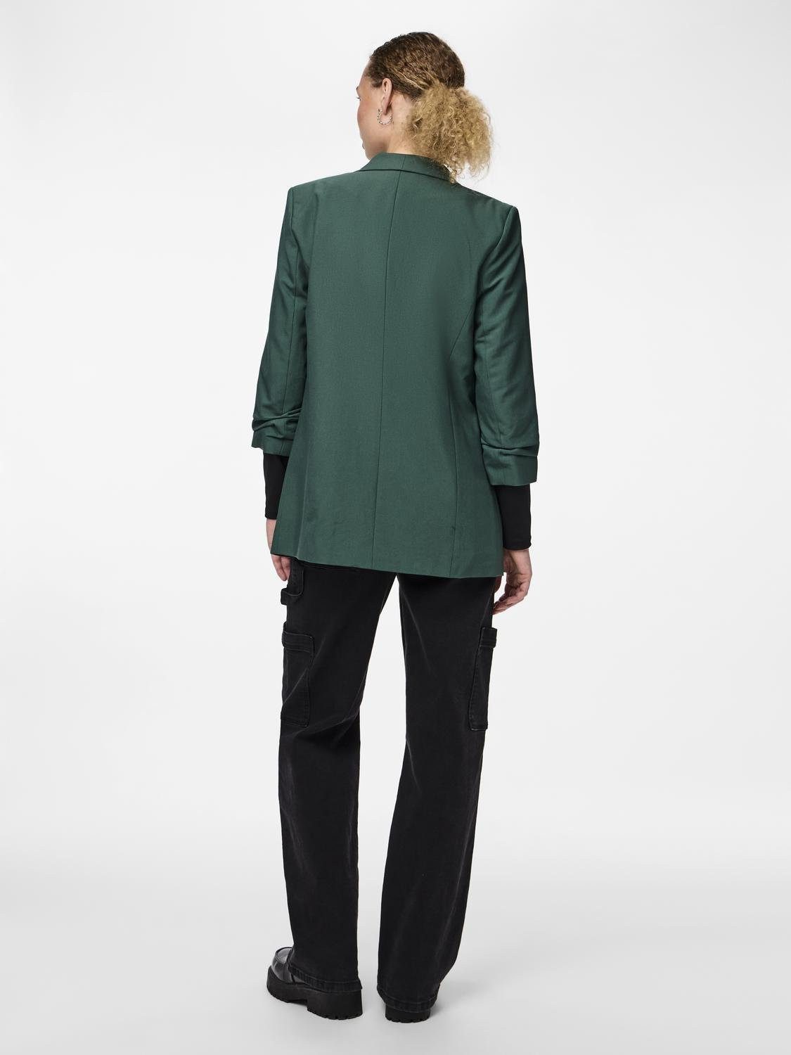 pieces Blouseblazer PCBOSELLA 3/4 BLAZER NOOS met plooidetail op de mouw
