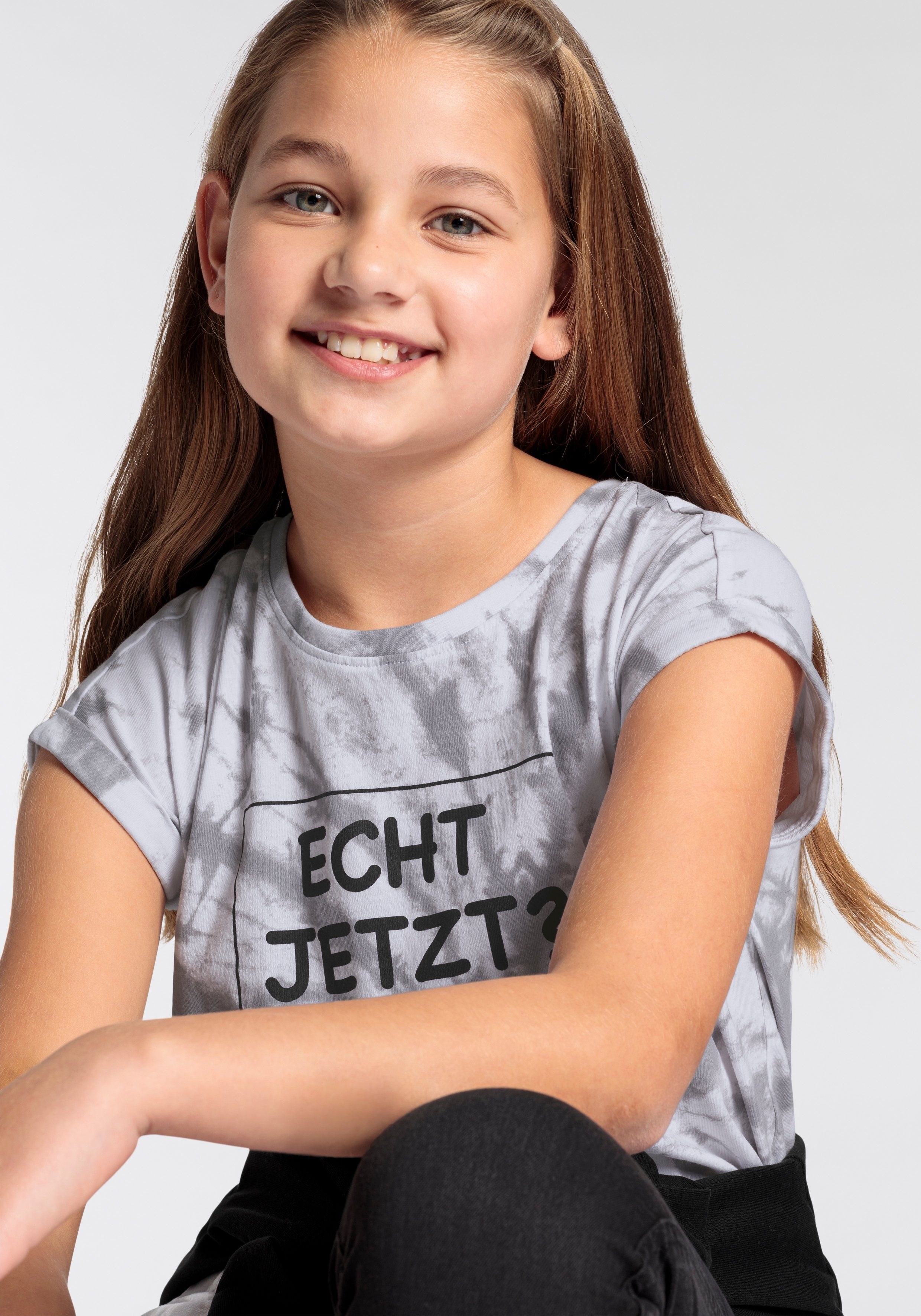 KIDSWORLD T-shirt ECHT JETZT? Korte mouwen, casual pasvorm, met allover-print en statements