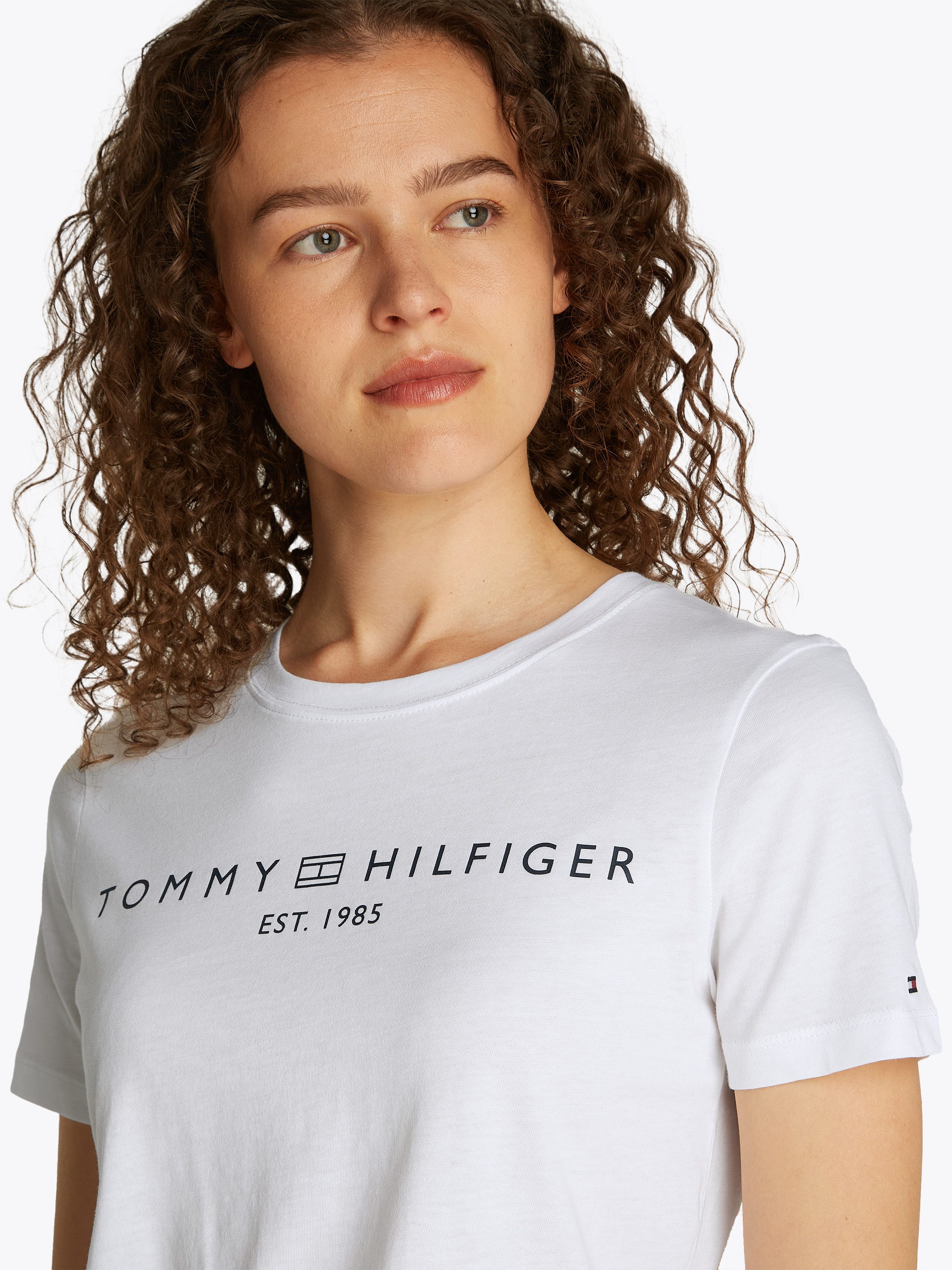 Tommy Hilfiger T-shirt REG CORP LOGO C-NK SS met een logo-opschrift