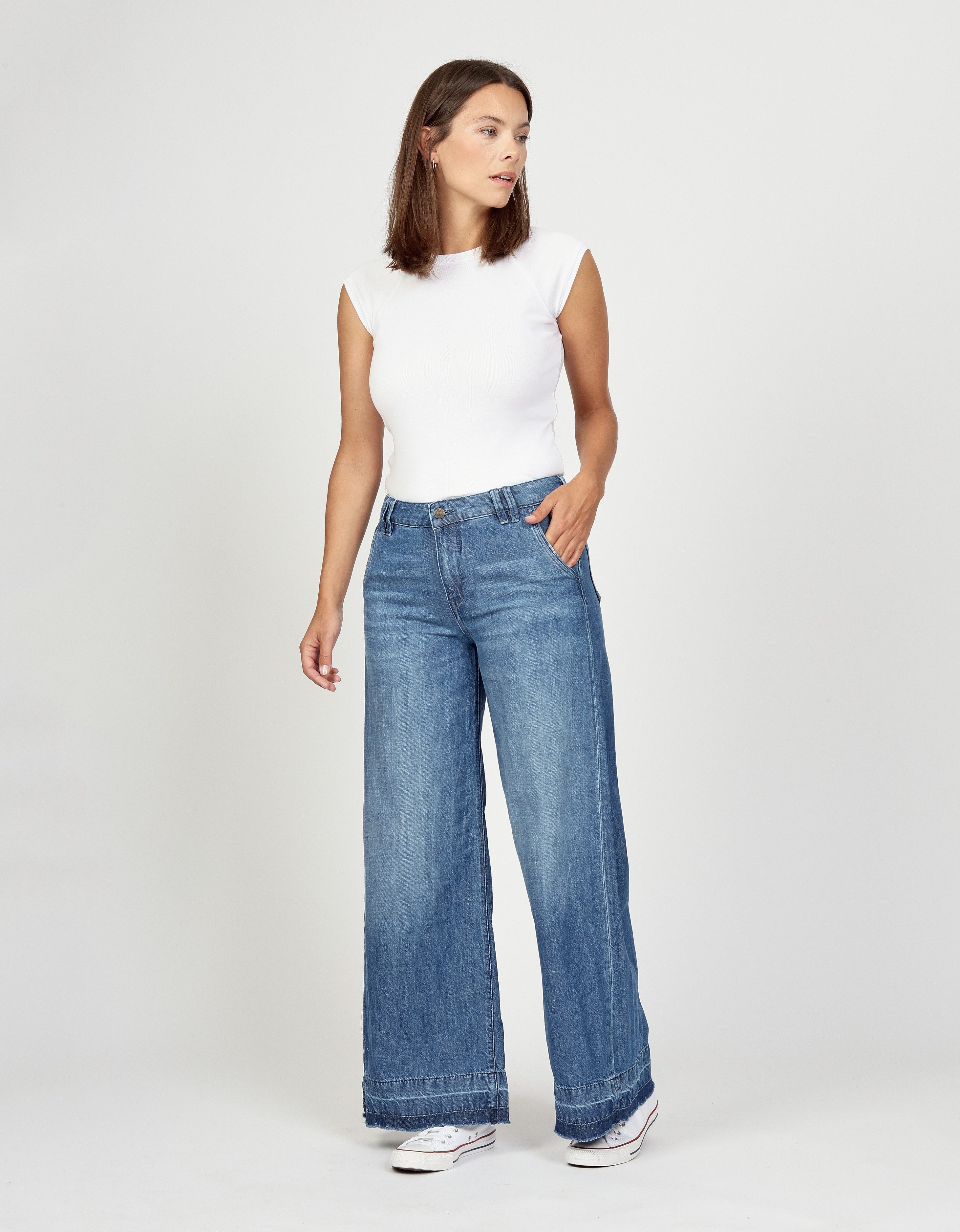 GANG Wijde jeans 94MONA met wijde pijpen en open zoom