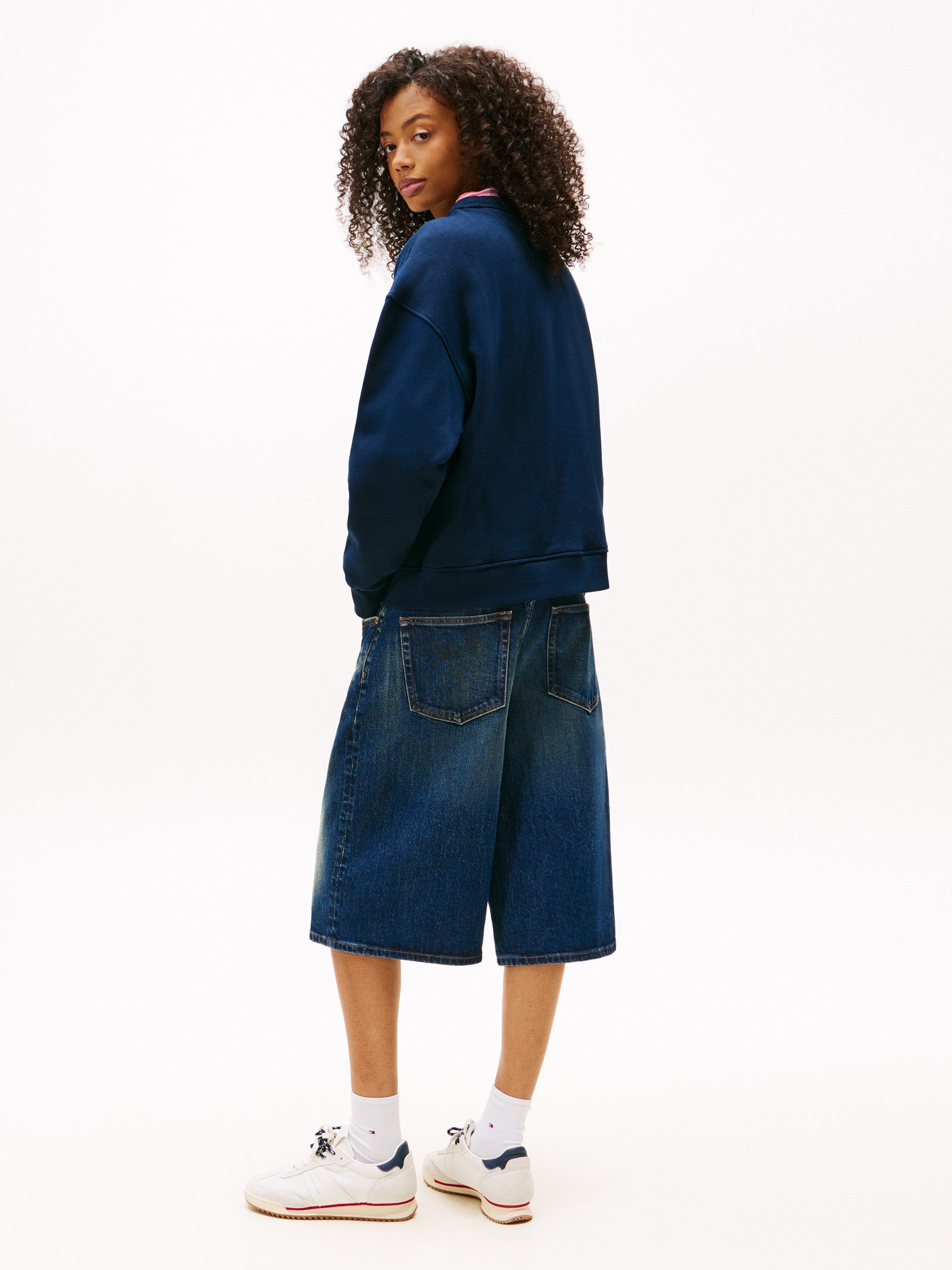 TOMMY JEANS Sweatshirt TJW BXY BADGE met drop-shoulder design en logo aan de voorkant