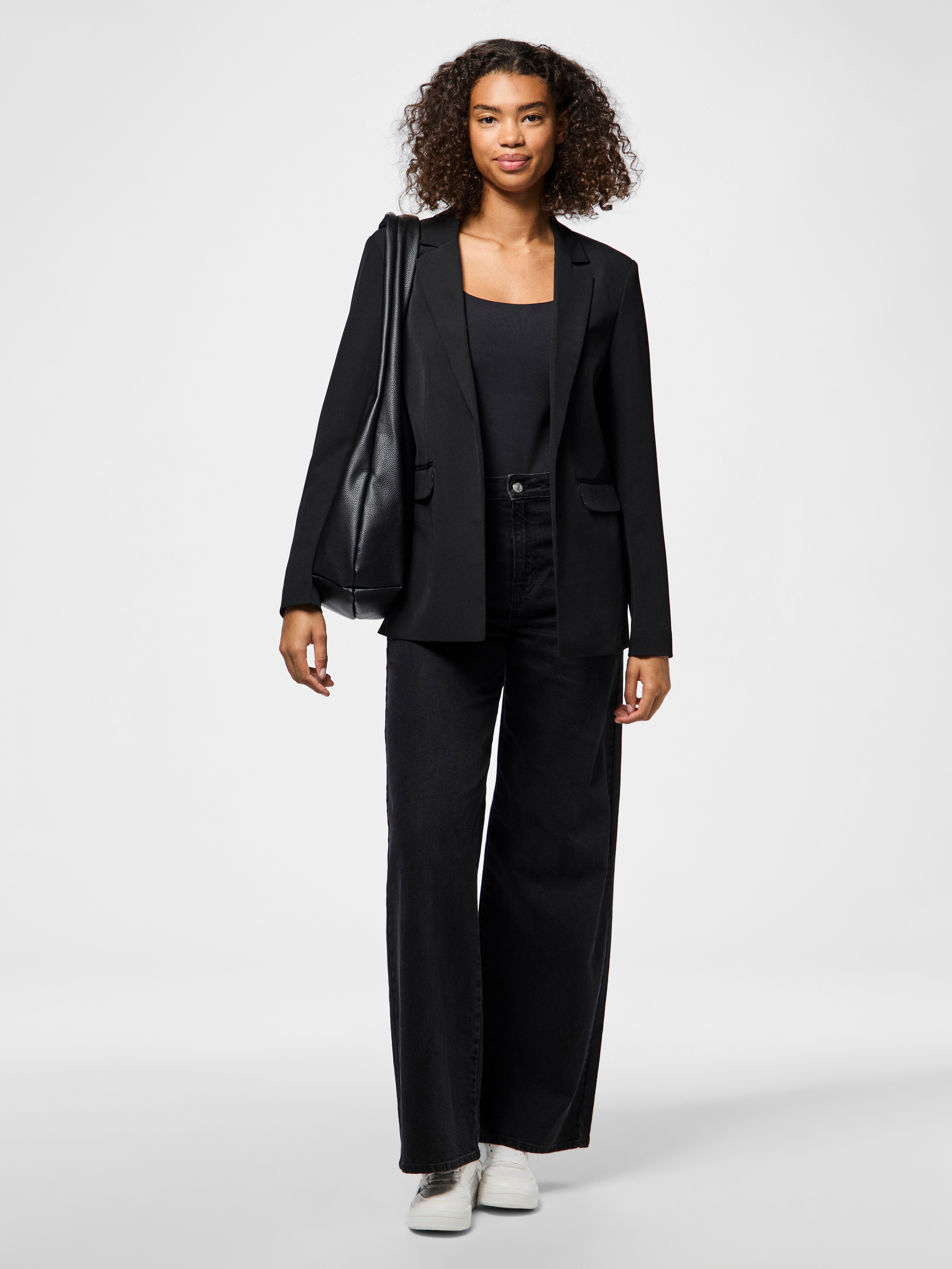 pieces Lange blazer PCBOZZY LS DETAIL BLAZER NOOS BC