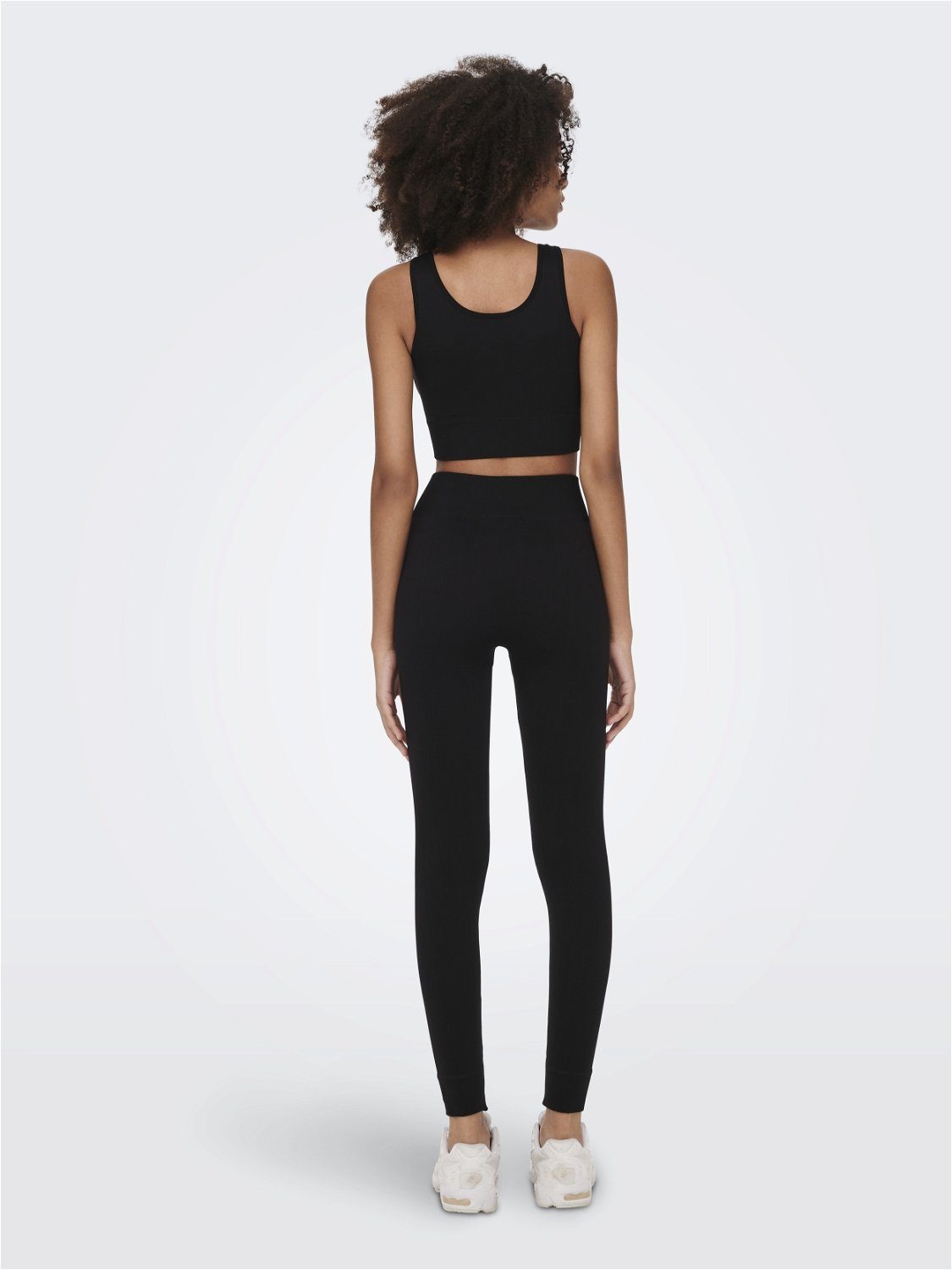 Only Play Trainingstop ONPJAIA LIFE Cropped fit, in fijne ribstructuur