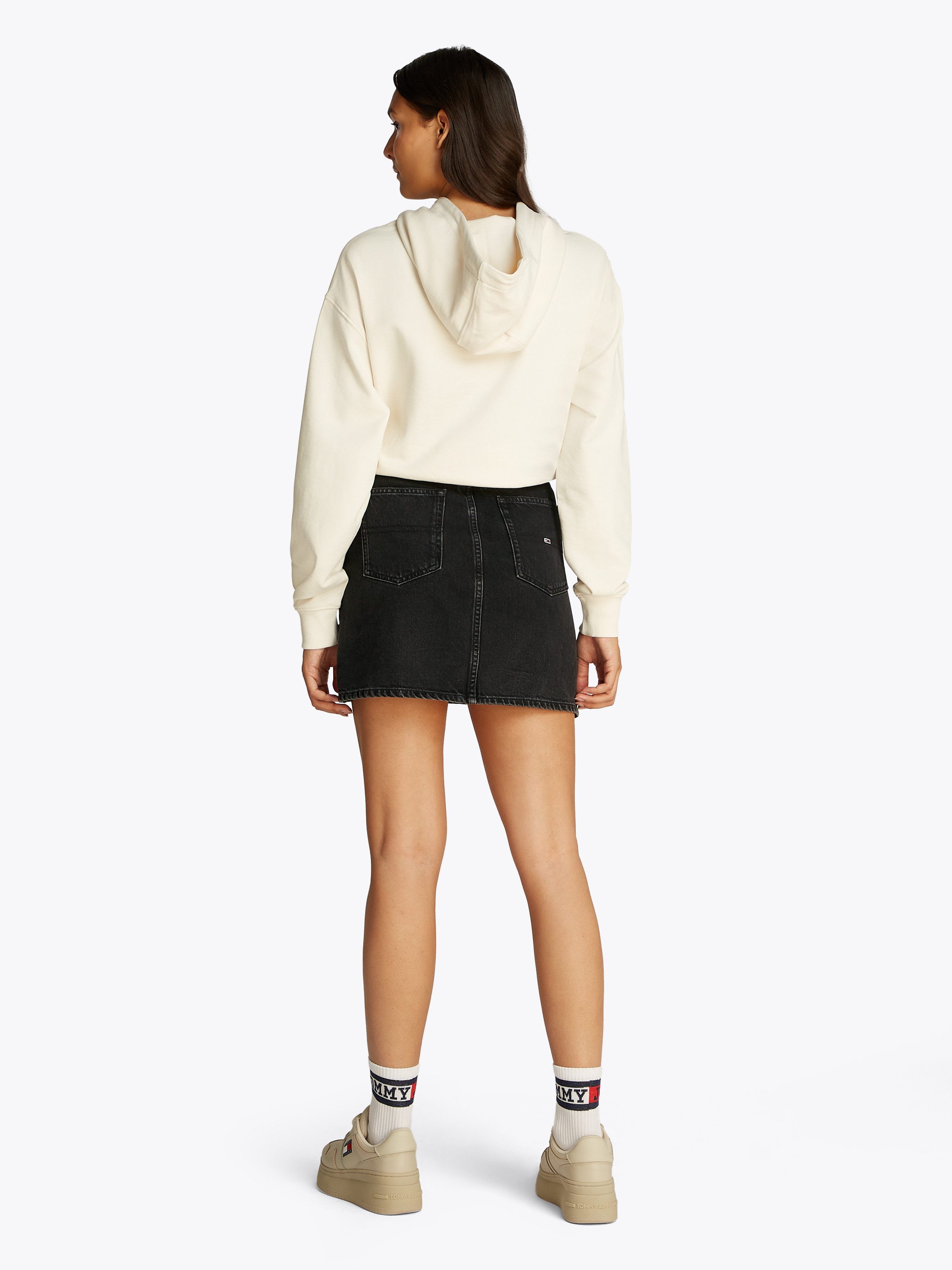 TOMMY Jeans rok MOM SKIRT BI8080 in zwarte was, in mini-lengte