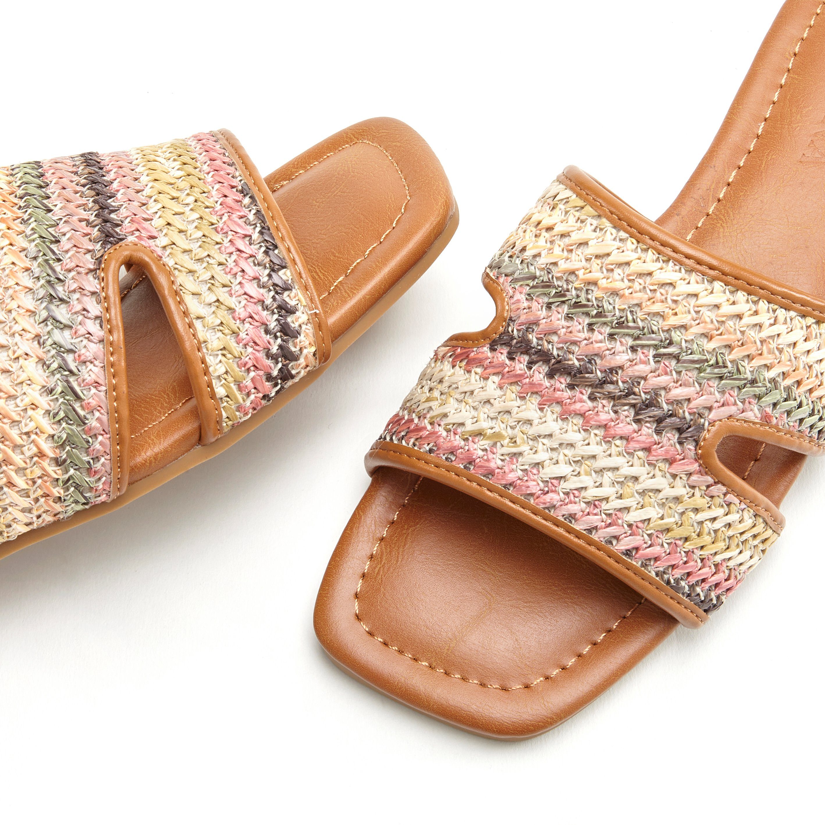 Lascana Slippers Mule, sandaal, open schoen in meerkleurige bamboe-optiek VEGAN