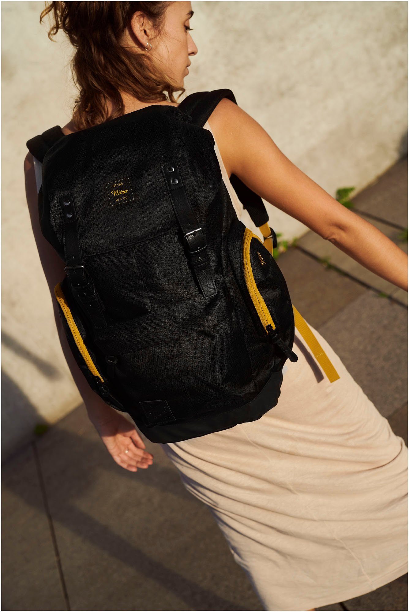 NITRO Vrijetijdsrugzak Daypacker met laptopvak, schoolrugzak, wandelaarsrugzak of streetpack