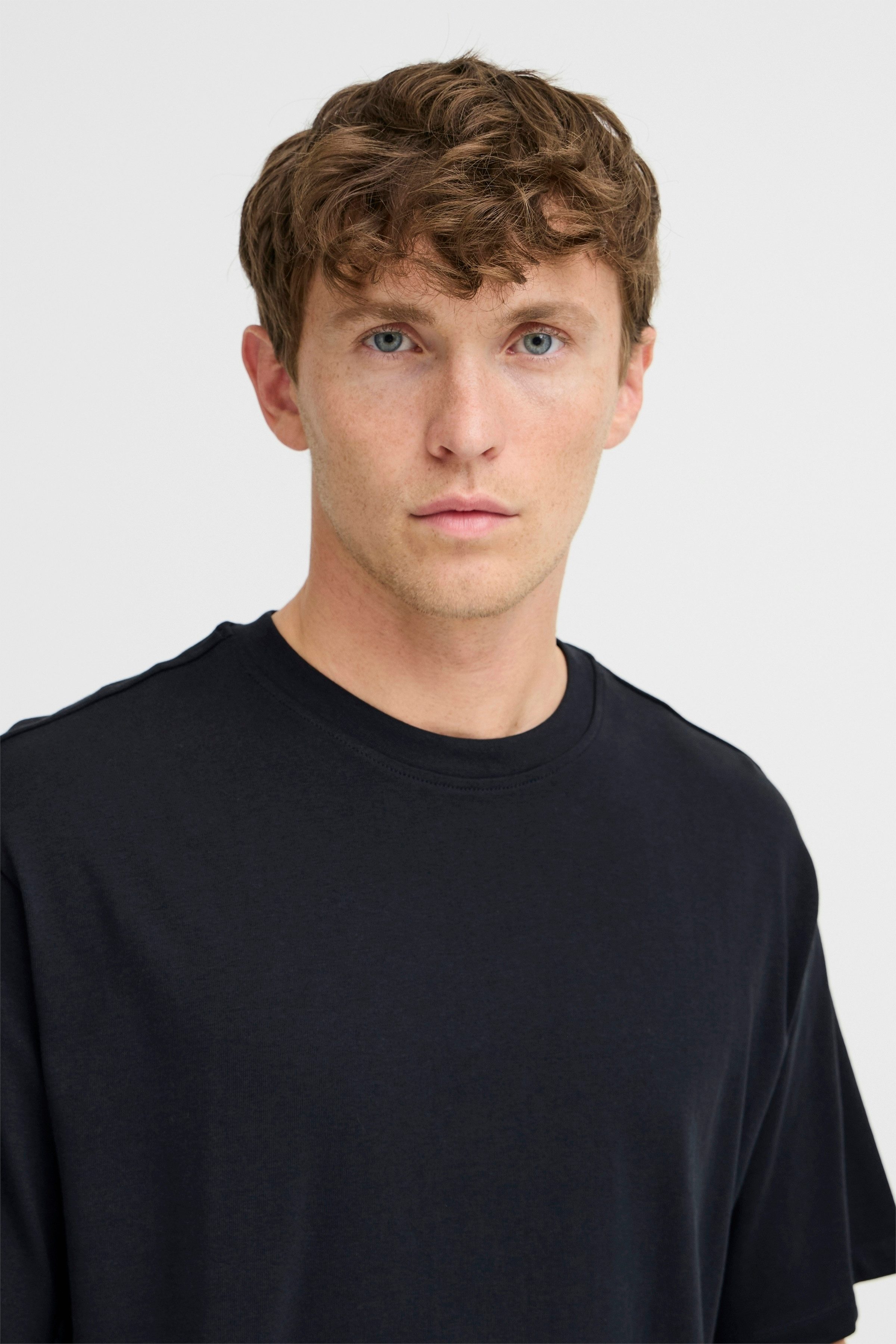 Blend T-shirt BHFISHER OVERSIZE TEE