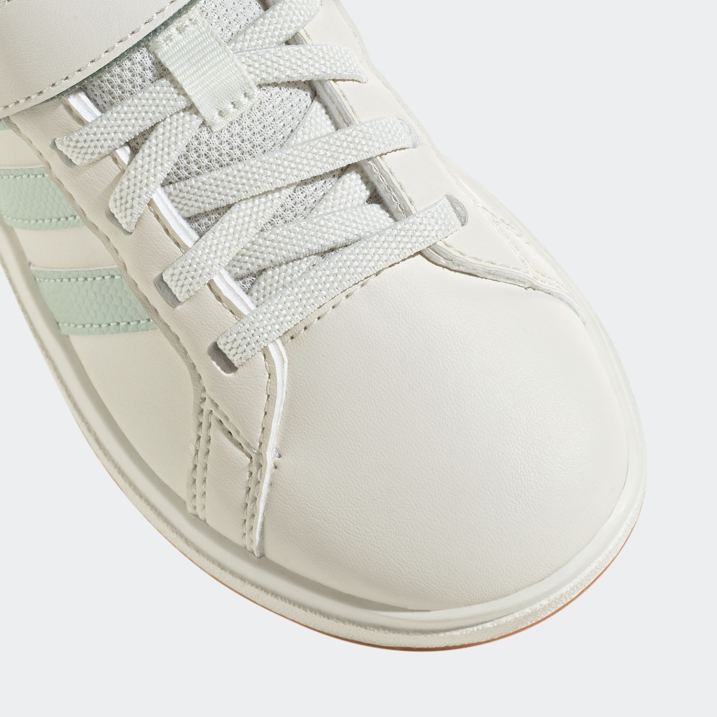 adidas Sportswear Sneakers Design geïnspireerd op de adidas Superstar