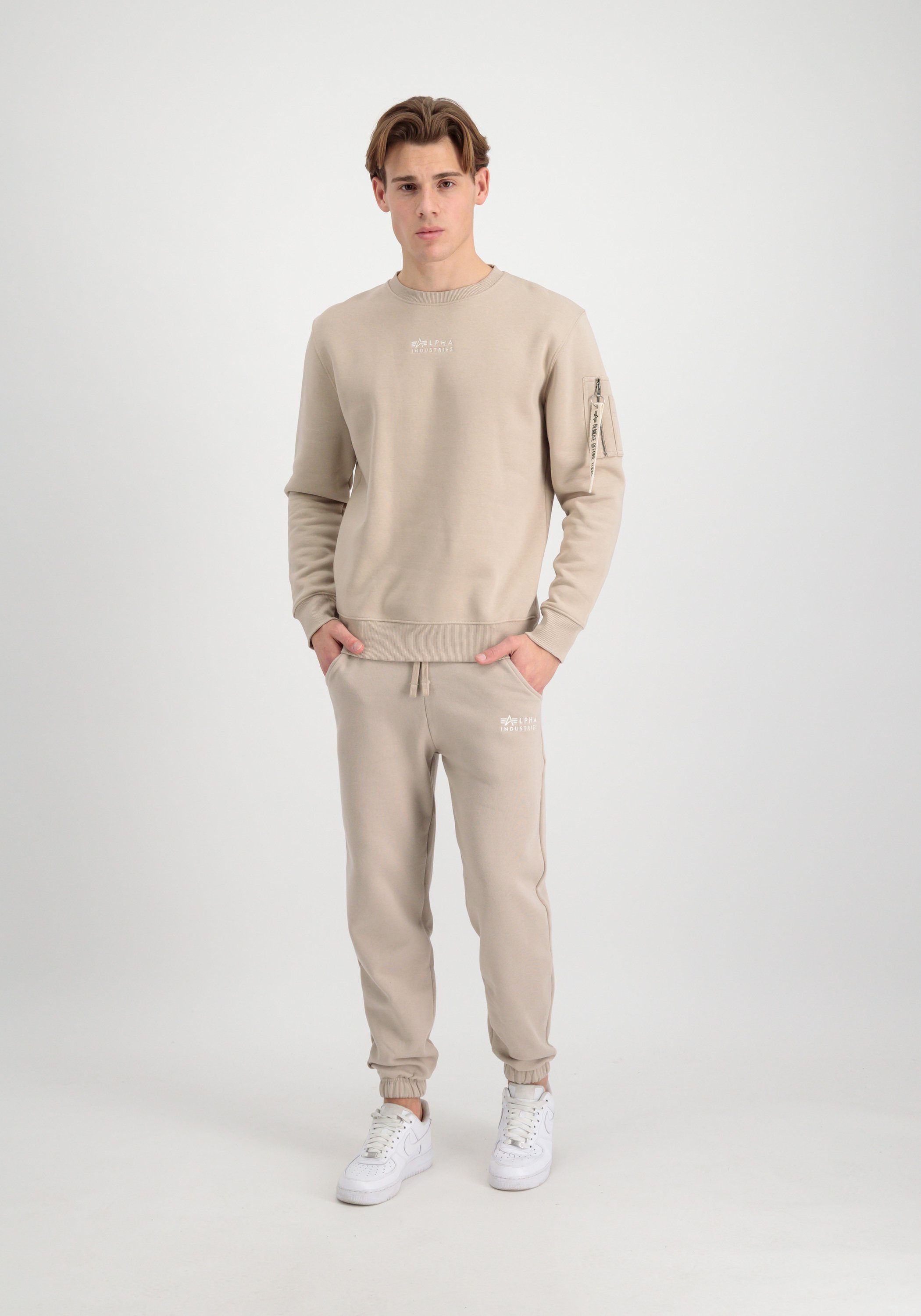 Alpha Industries Joggingbroek Alpha Industries Men - Jogger Organics EMB Regular Jogger