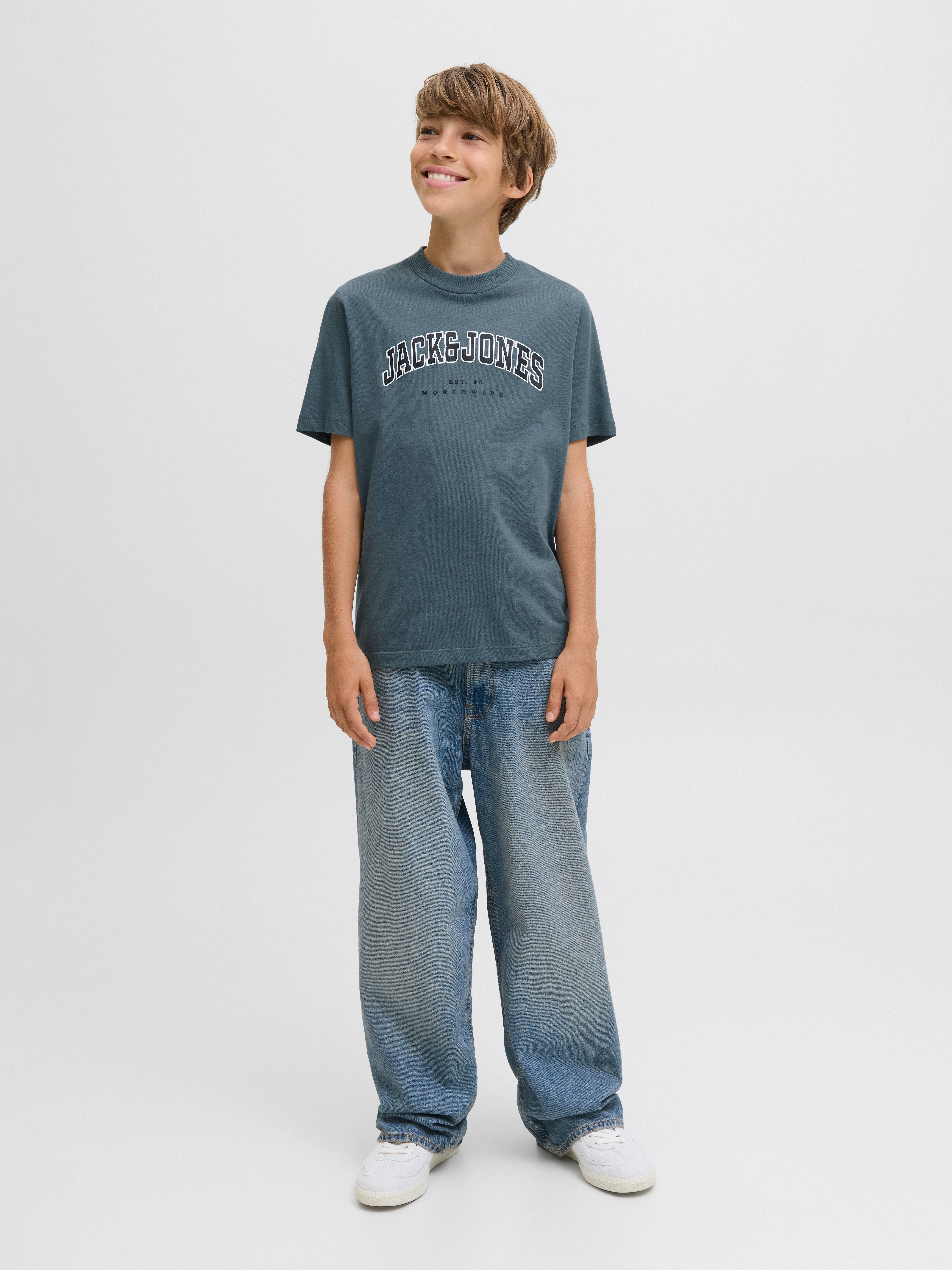 Jack & Jones Junior Shirt met ronde hals JJECALEB VARSITY TEE SS O-NECK NOOS JNR