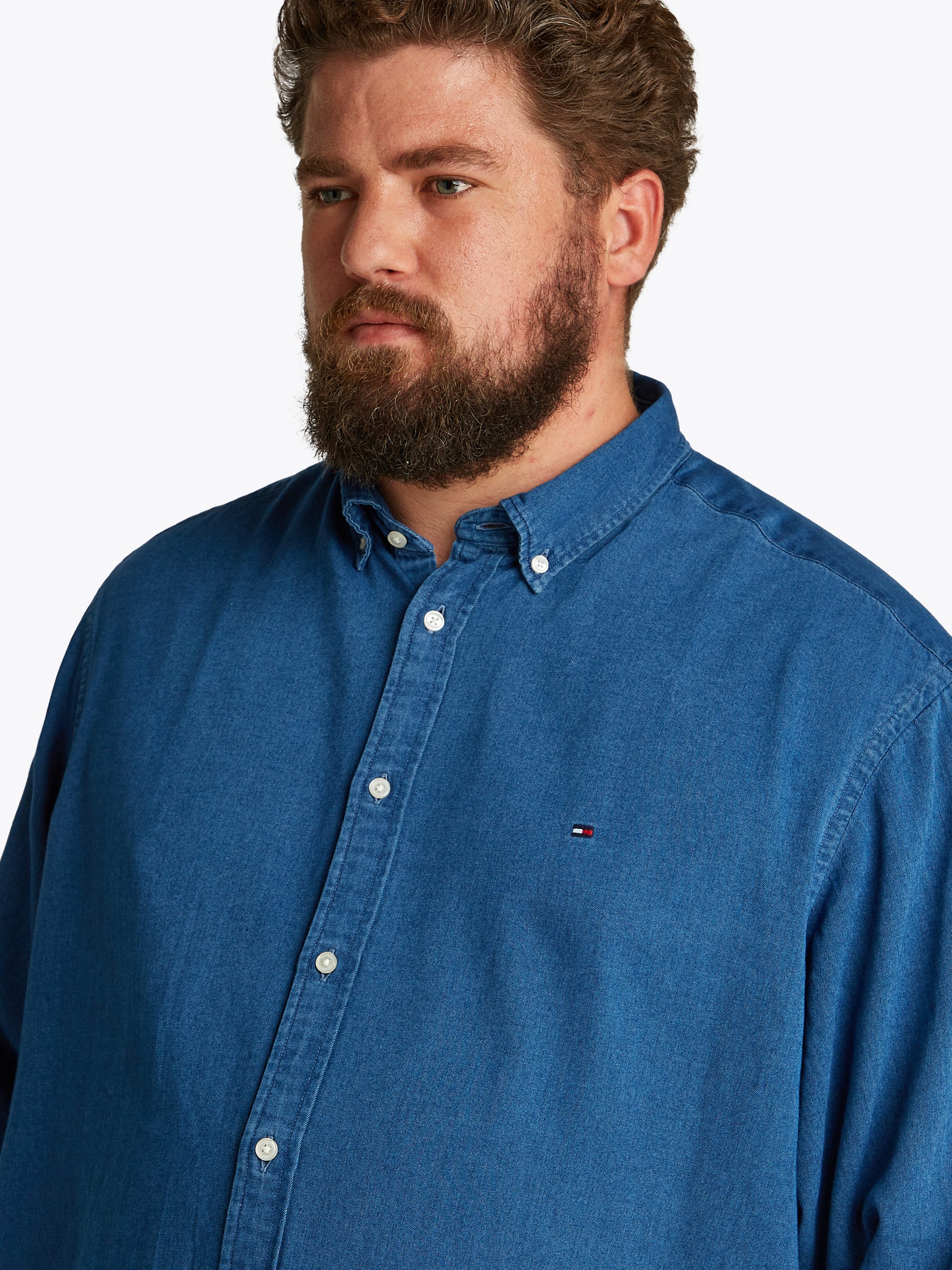 Tommy Hilfiger Jeans overhemd BT-CHAMBRAY SHIRT-B in grote maten, met logostiksel