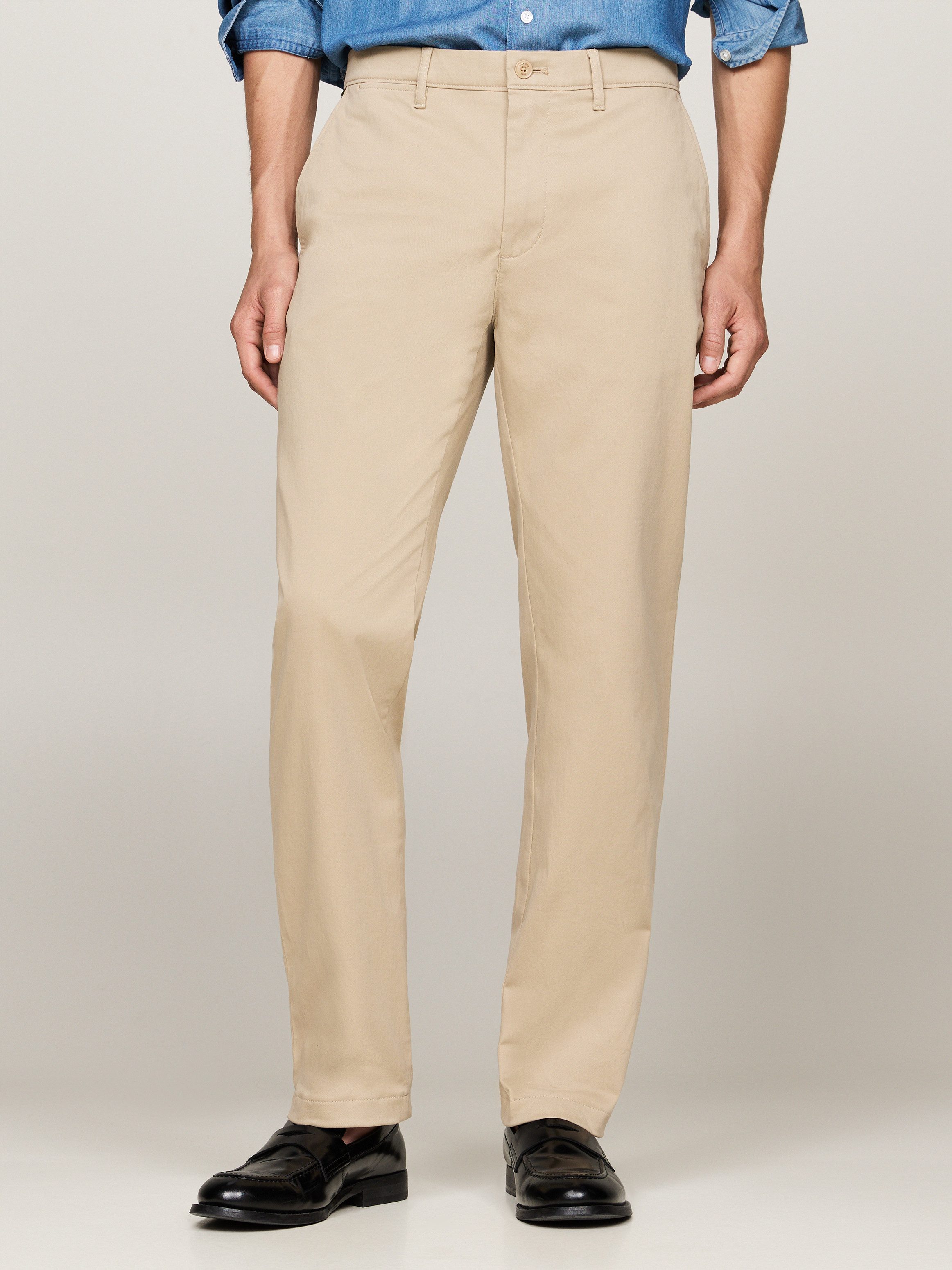 Tommy Hilfiger Chino DENTON CHINO SATIN met achterzakken met knoop logo-borduursel