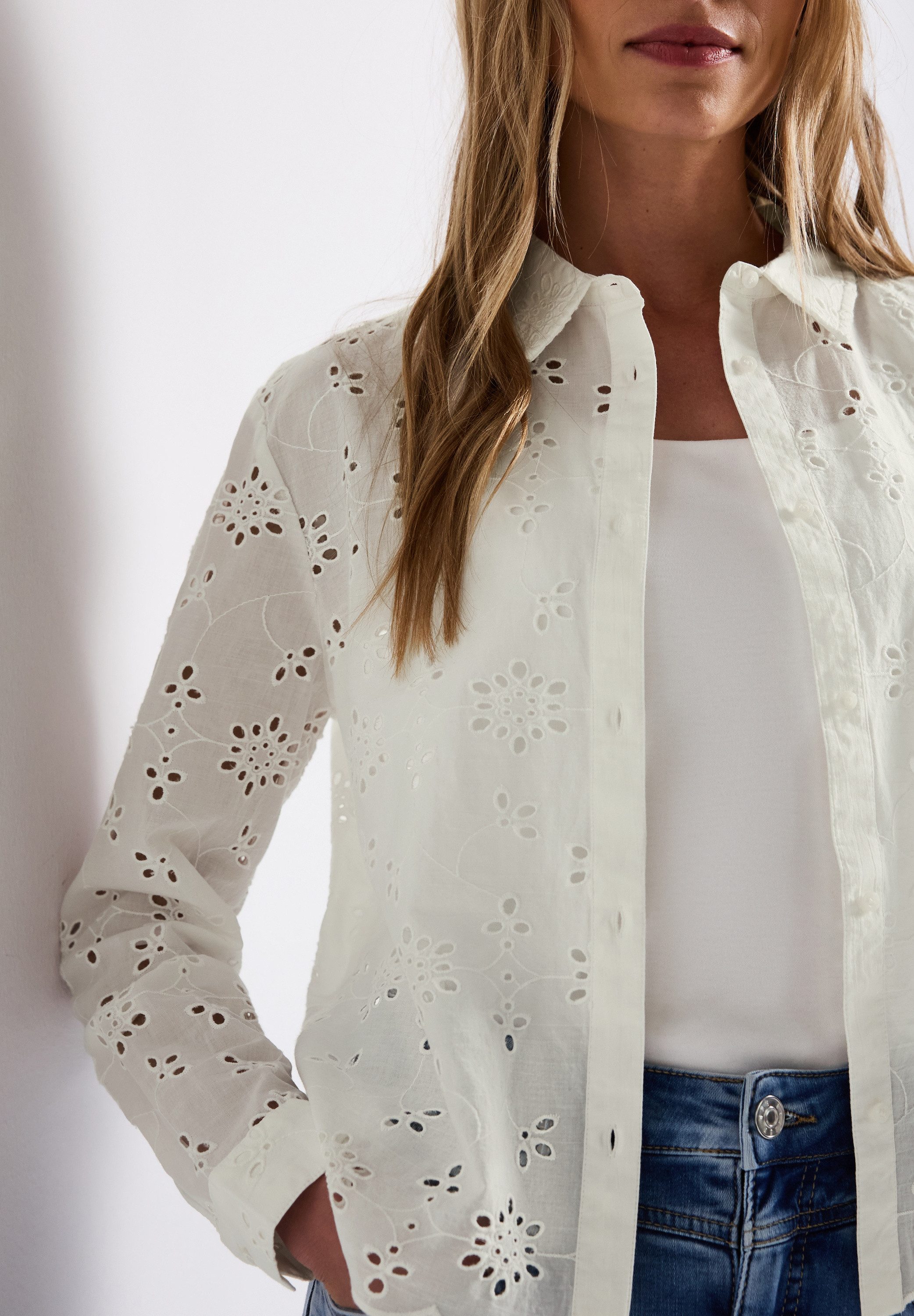 STREET ONE Overhemdblouse met broderie anglaise
