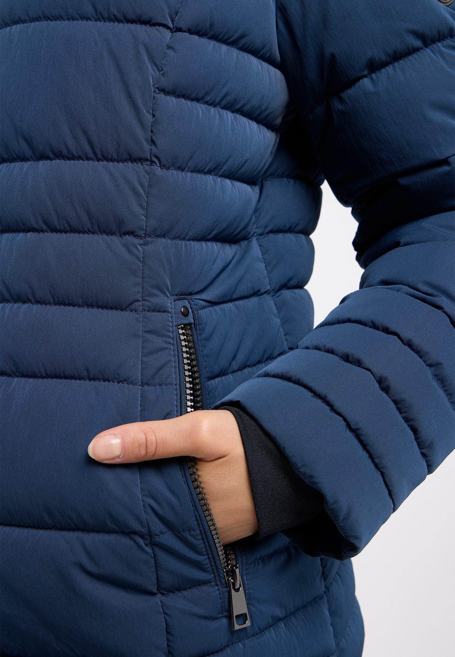 Barbara Lebek Gewatteerde jas met een capuchon