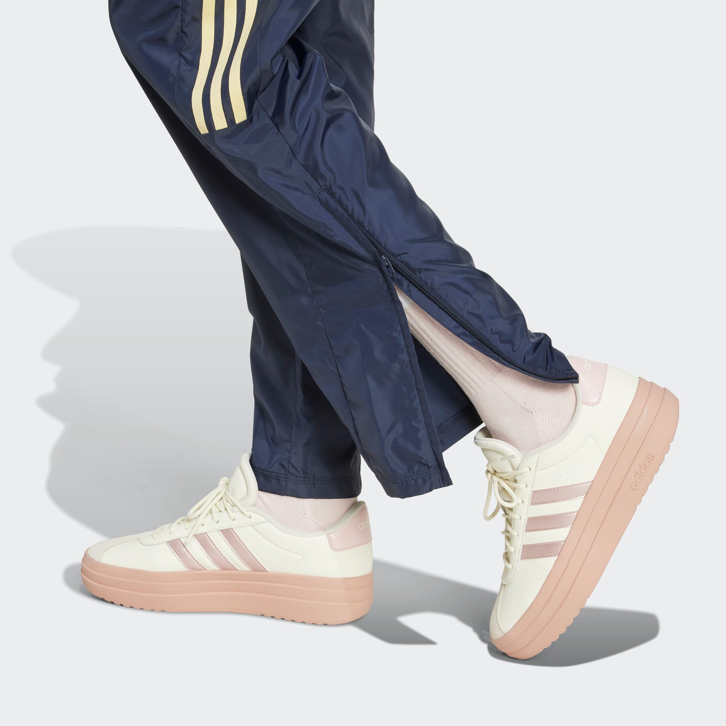 adidas Sportswear Sportbroek W TIRO Q3 WV PT (1-delig)