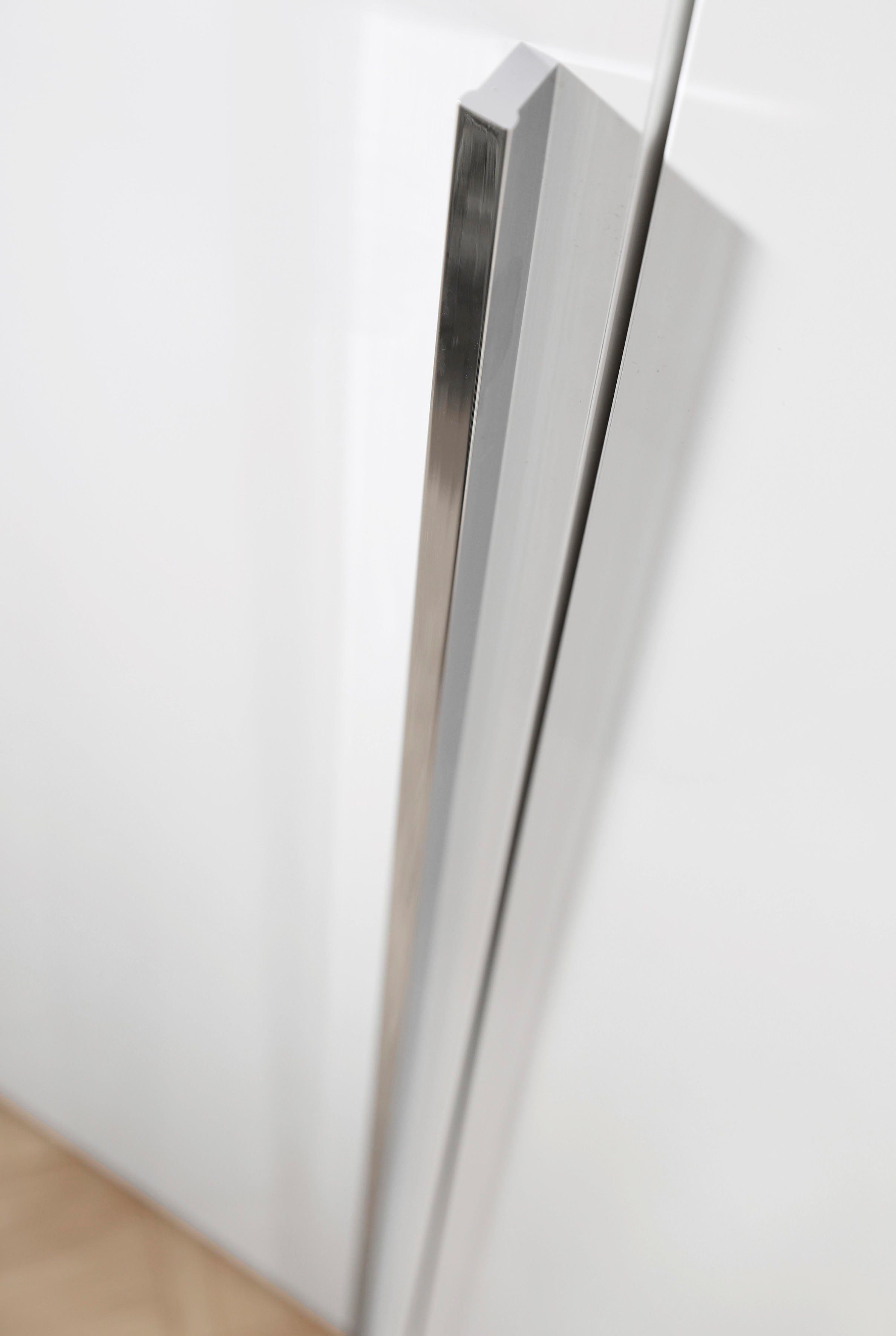 rauch Draaideurkast Montclar Passe-partout optioneel met verlichting, inclusief wasindeling