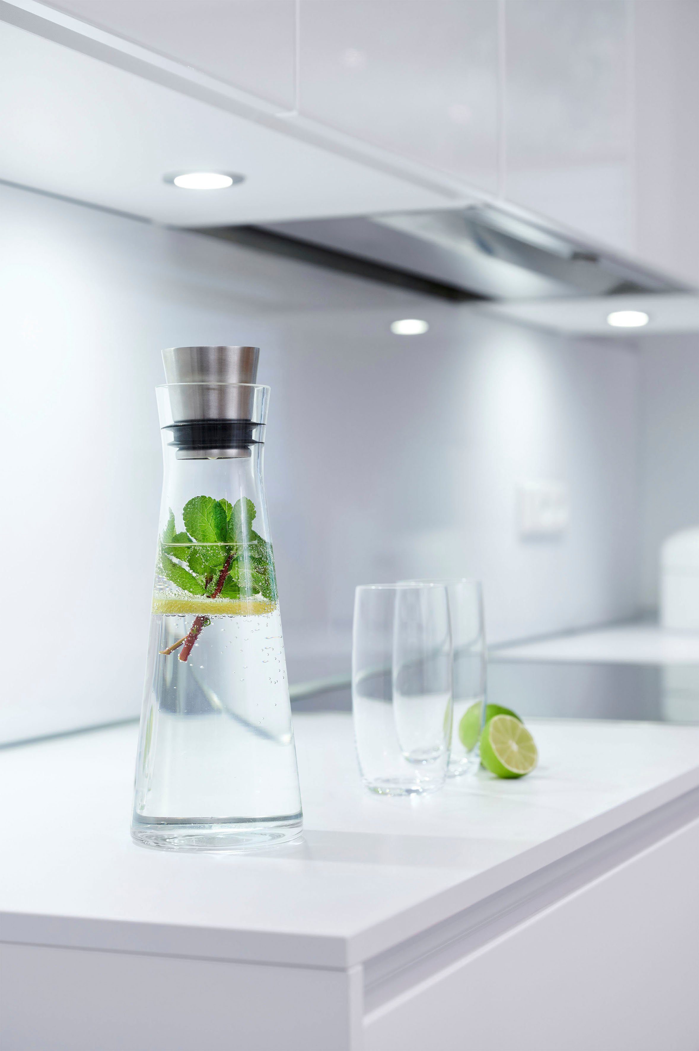 Emsa Karaf 515675 Flow Slim automatische sluitkap, schenker, mondgeblazen glas, 1 l