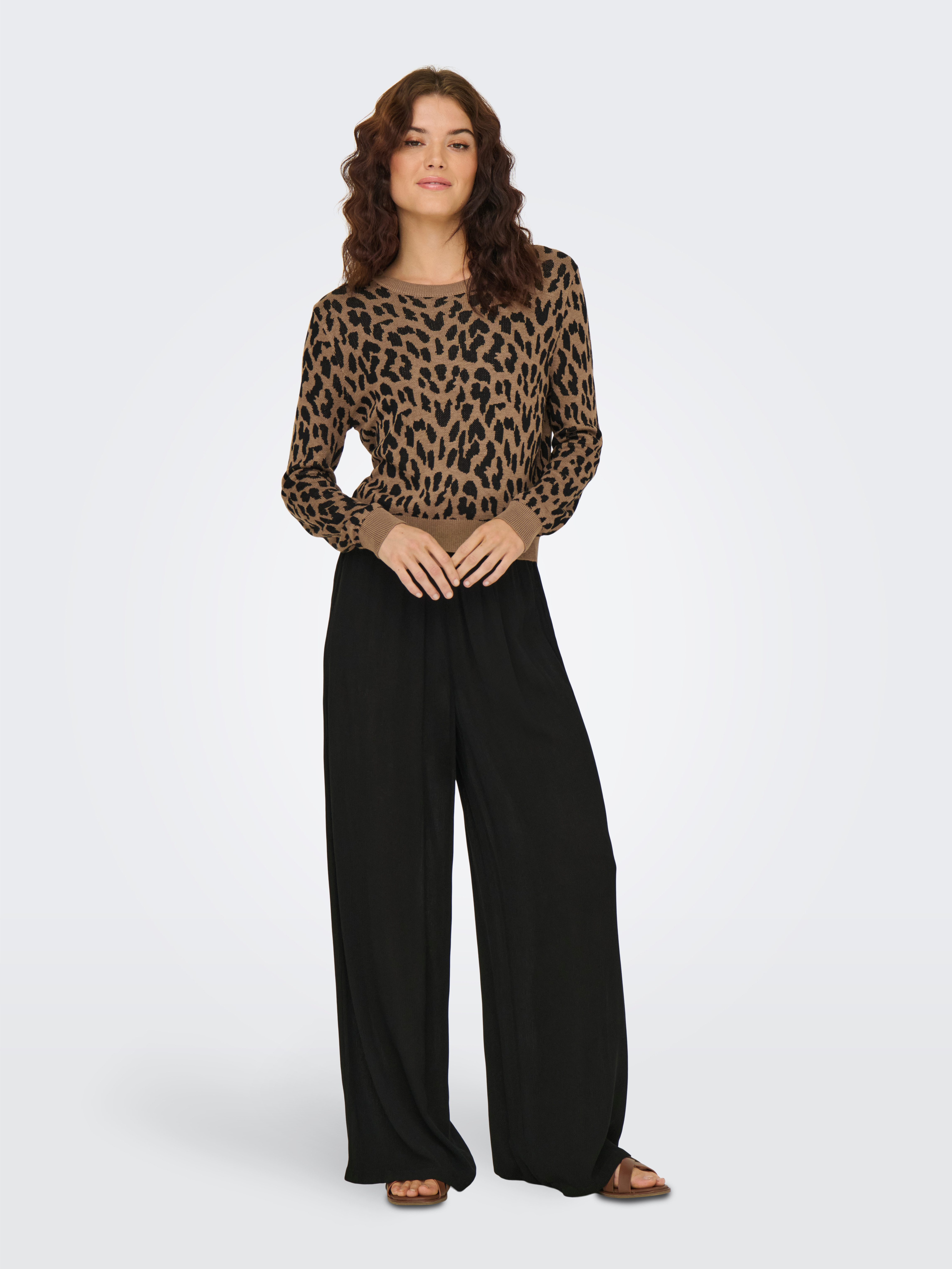 Only Trui met ronde hals ONLVIENNA LS JQ LEO O-NECK CC KNT